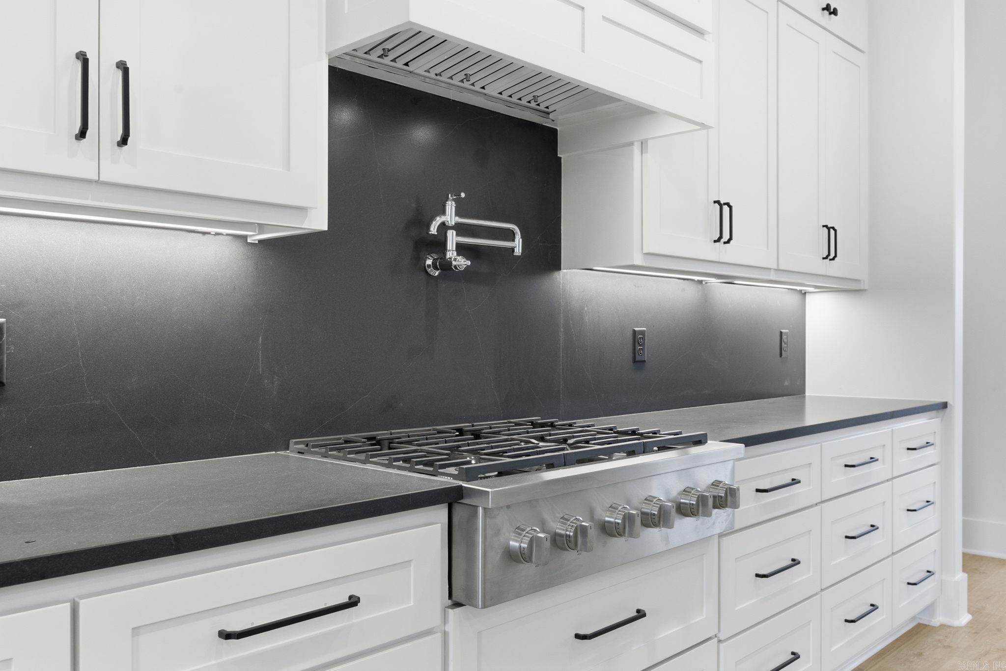 311 Devoe Bend  Maumelle, AR