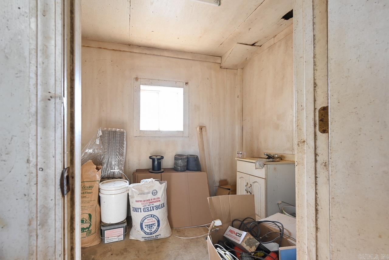 32814 W Hwy 28  Waldron, AR