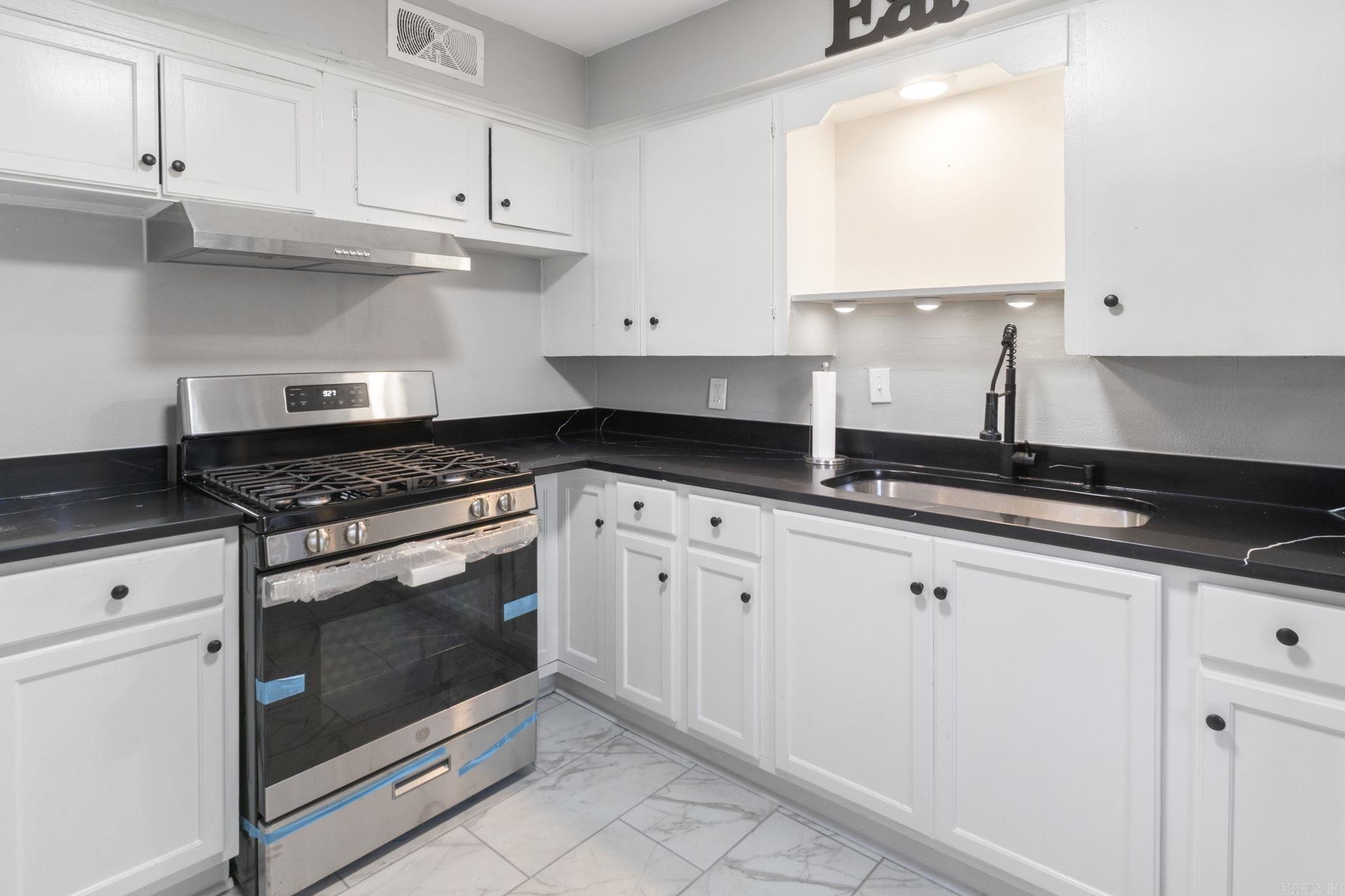 9520 Crofton  Little Rock, AR