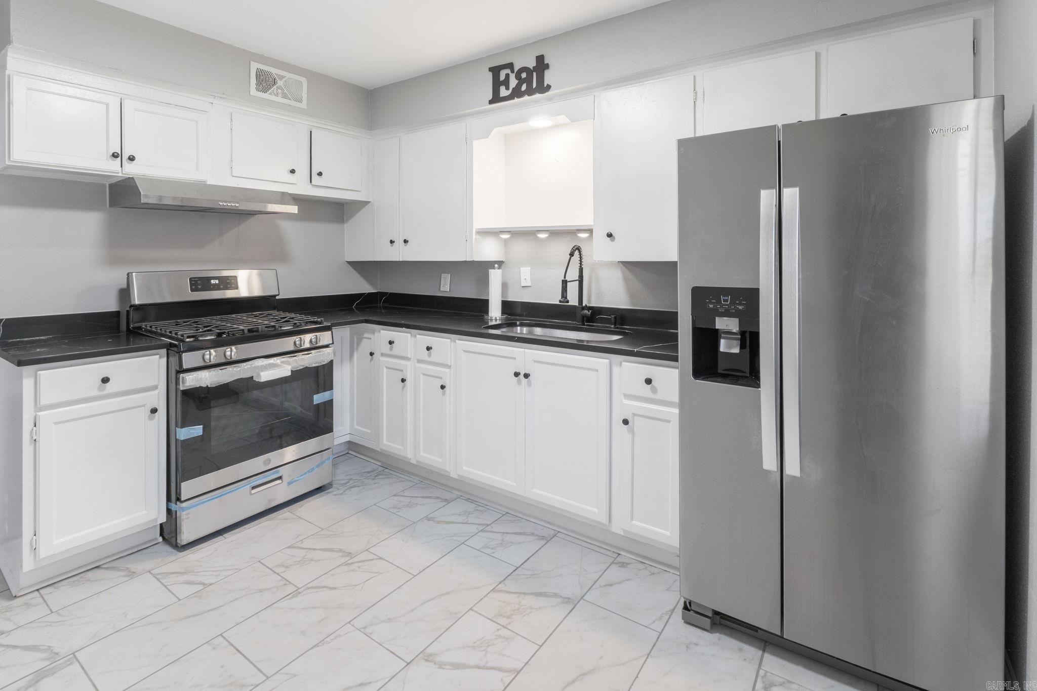 9520 Crofton  Little Rock, AR