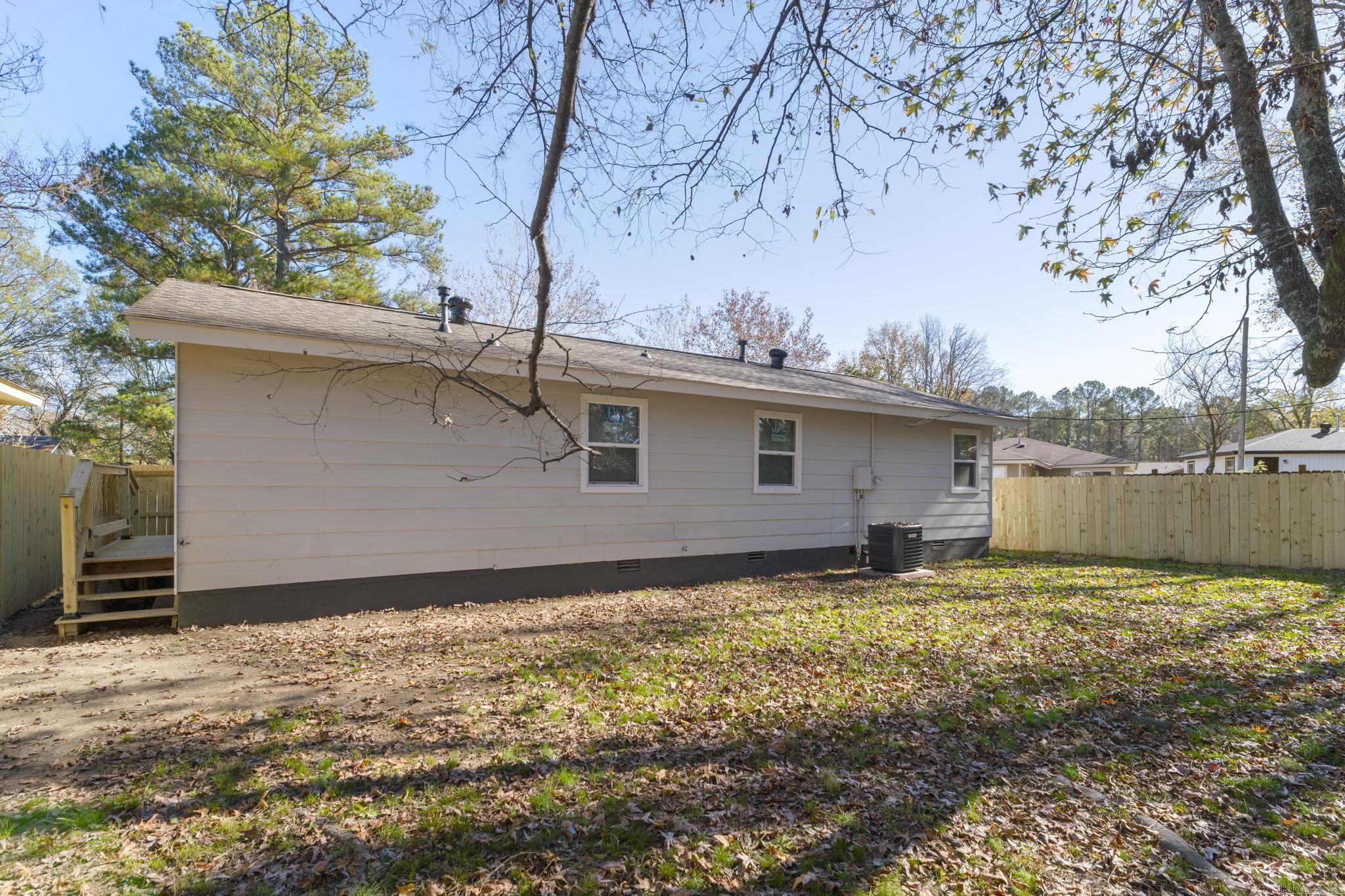 9520 Crofton  Little Rock, AR