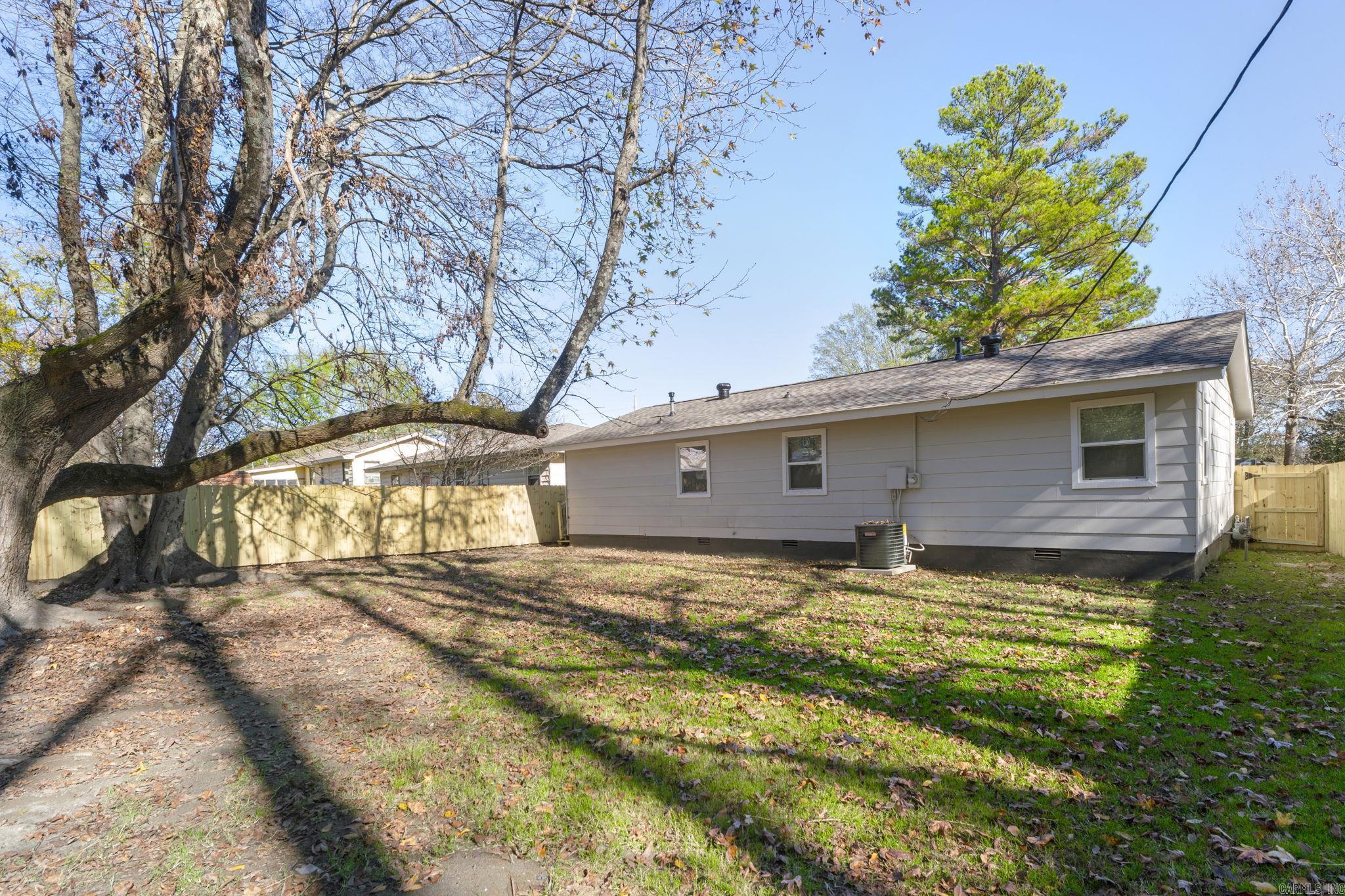 9520 Crofton  Little Rock, AR