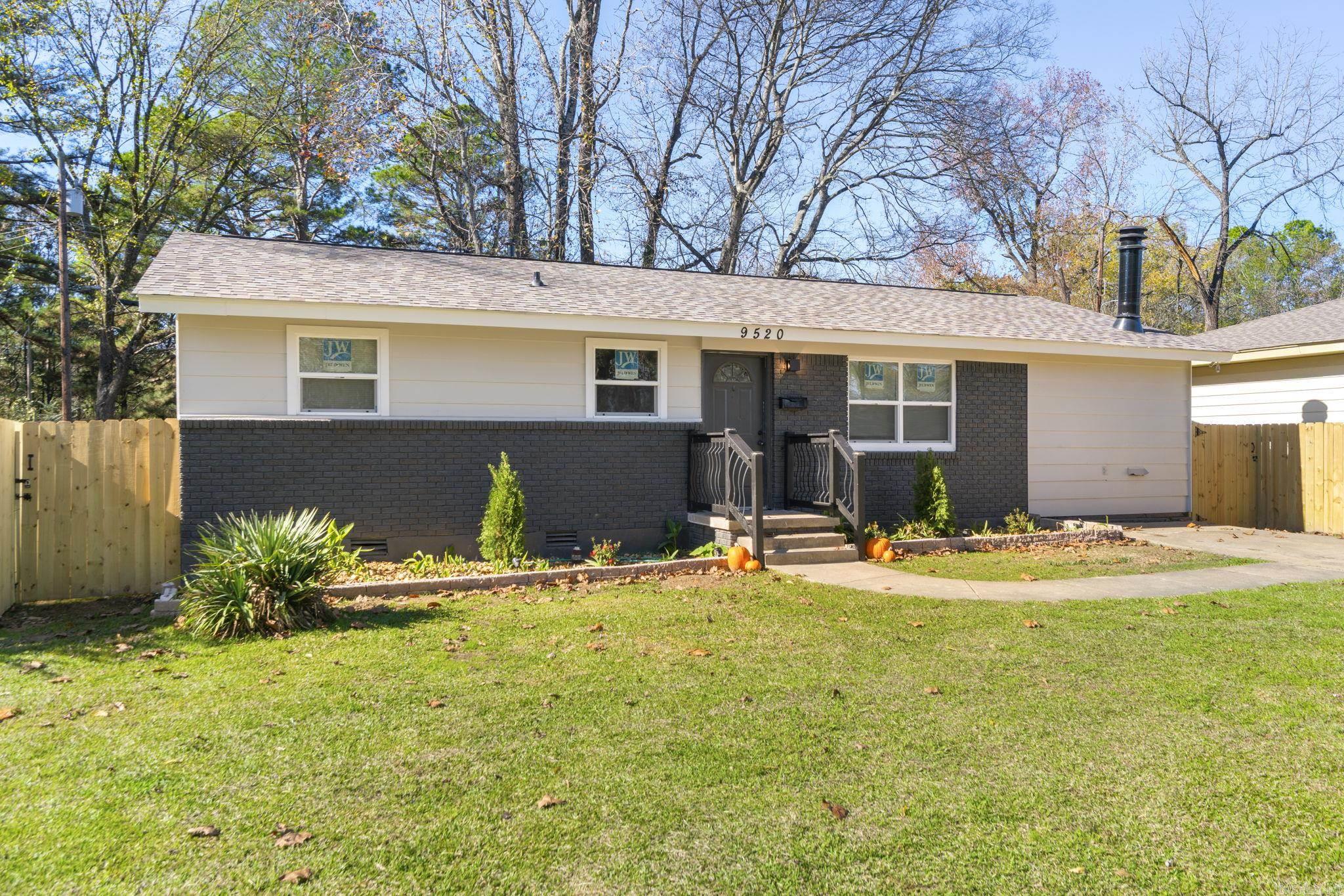 9520 Crofton  Little Rock, AR