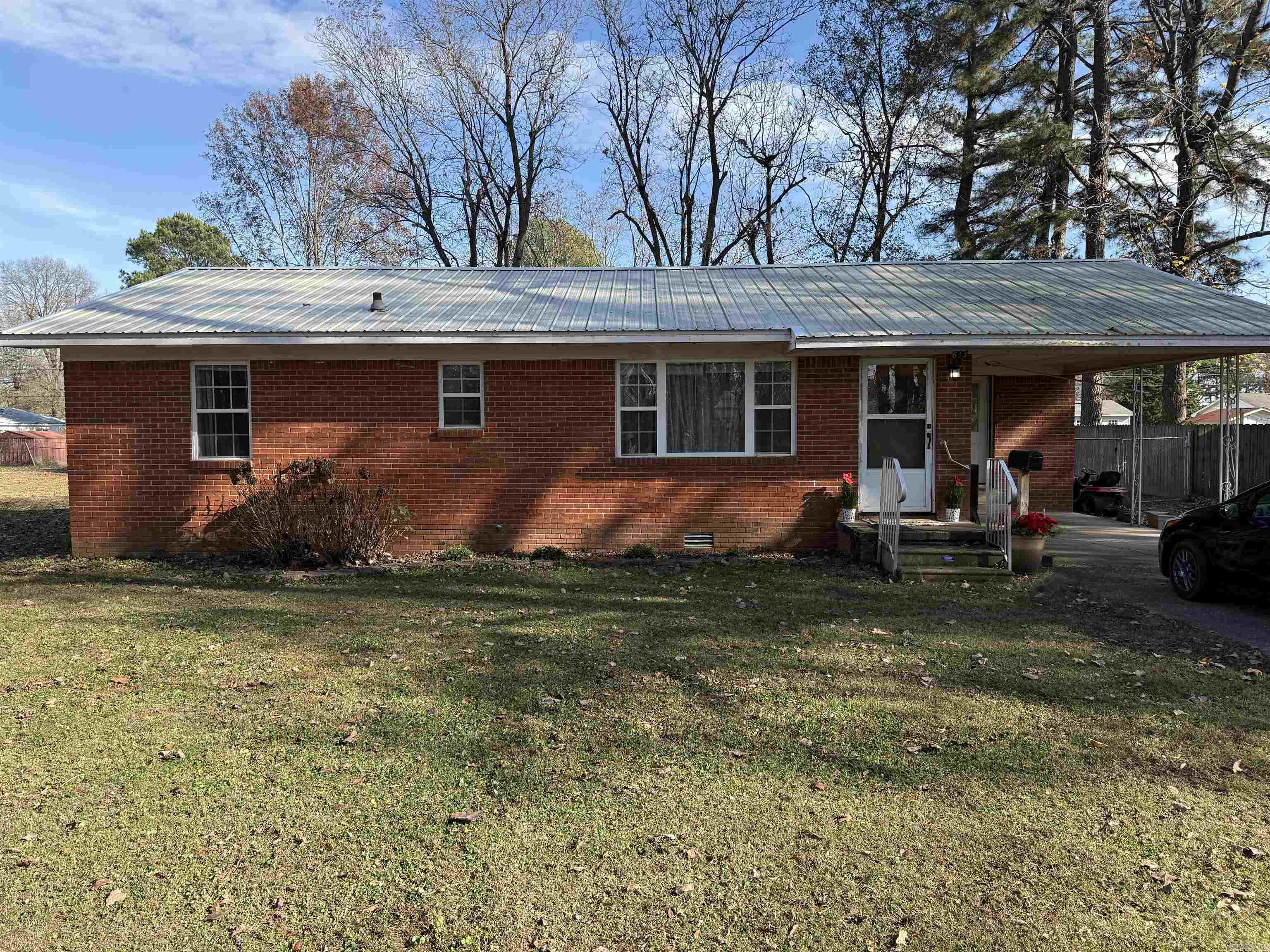 613 S. Clayton St.  Rector, AR