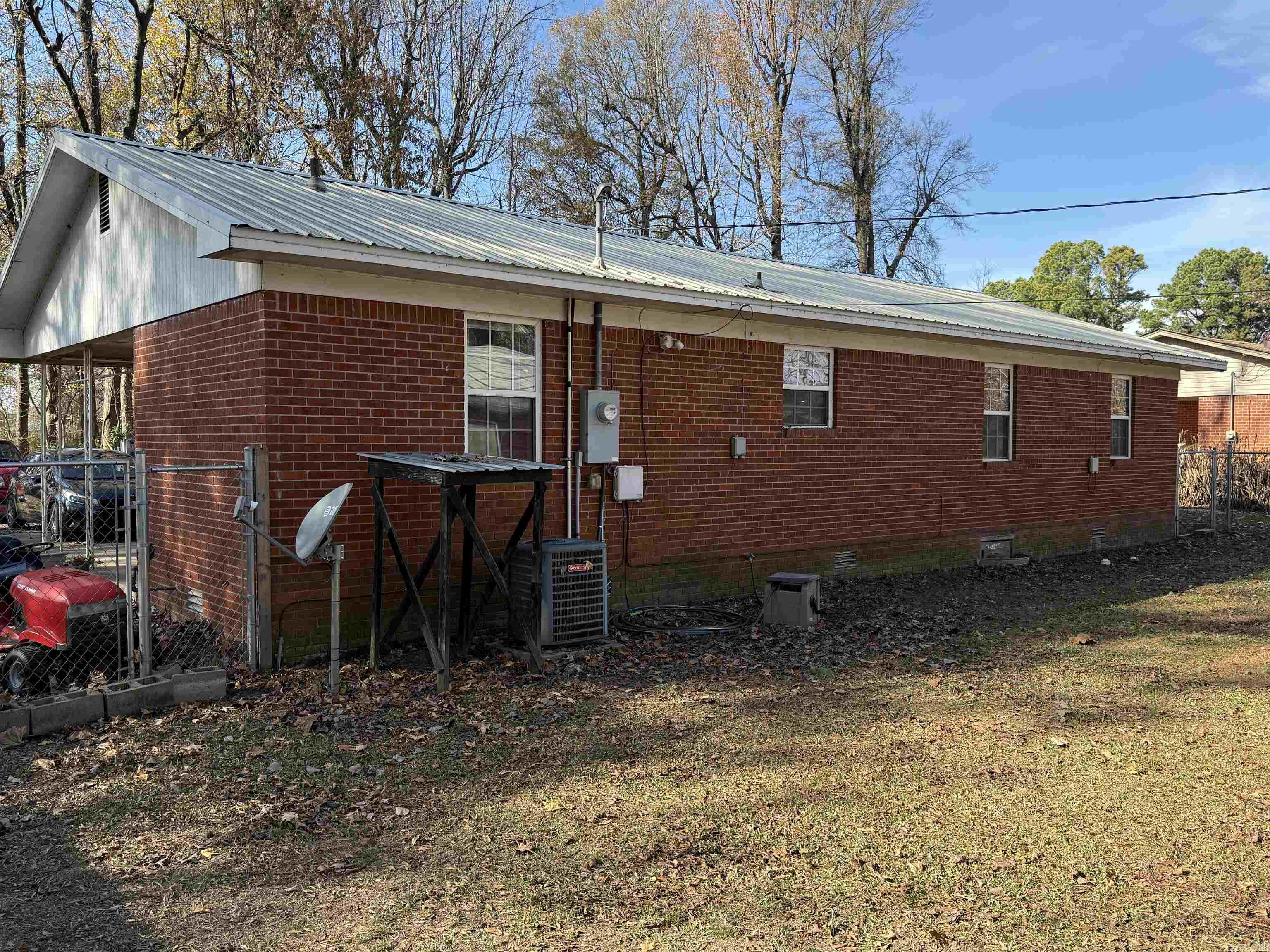 613 S. Clayton St.  Rector, AR