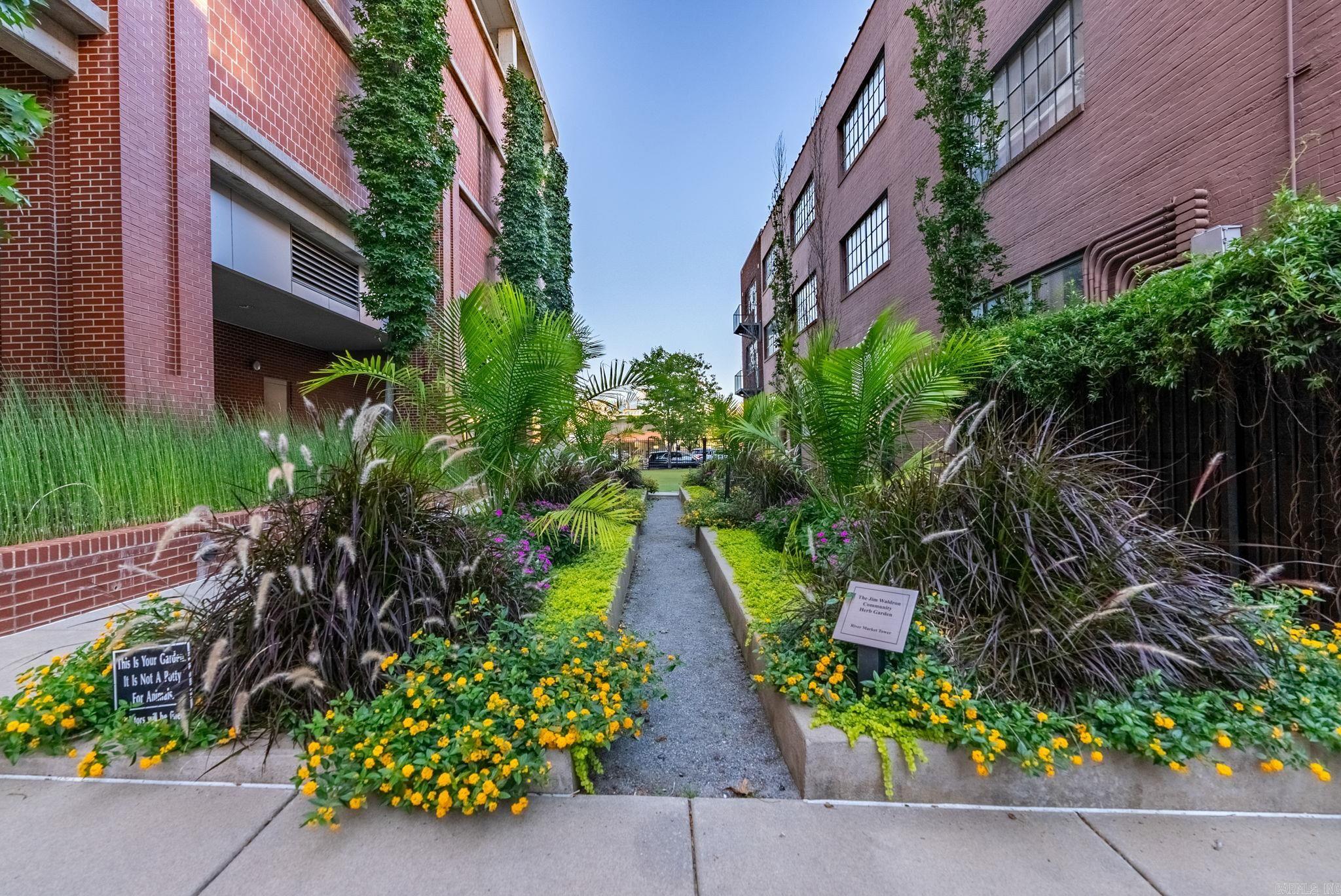 315 Rock #1004  Little Rock, AR