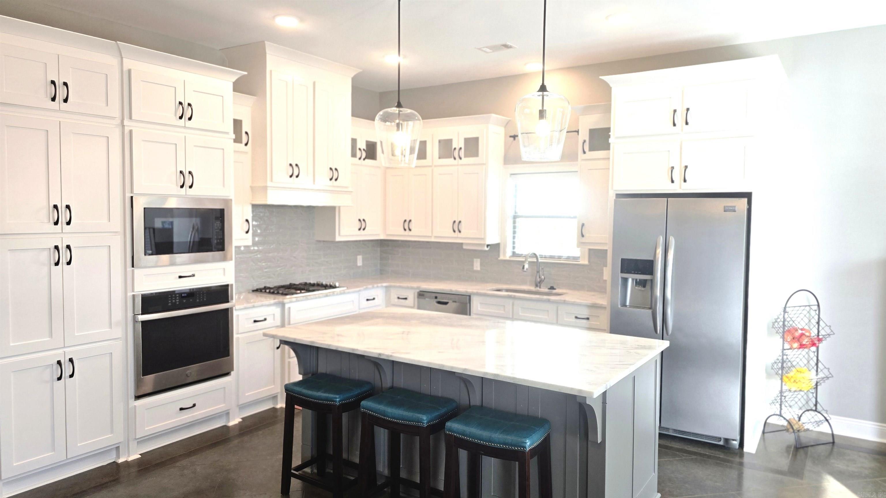 1530 Poteete  Conway, AR