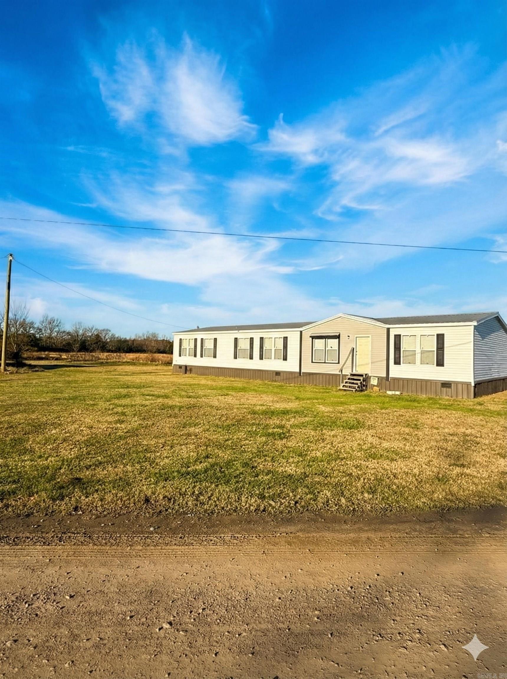 702 Nelson Loop Waldron, AR 72958