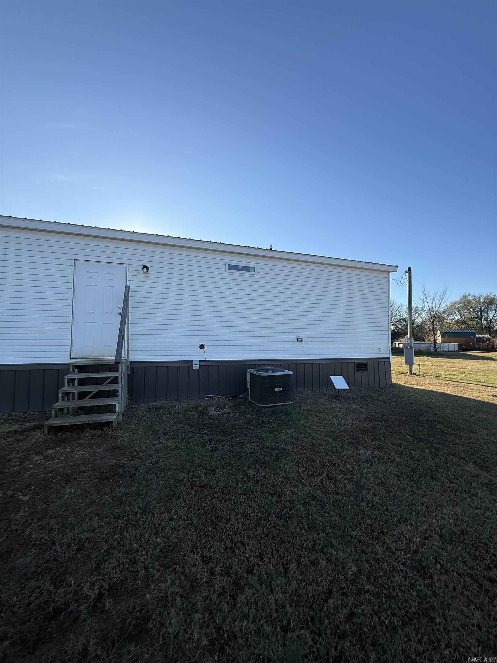 702 Nelson Loop Waldron, AR 72958