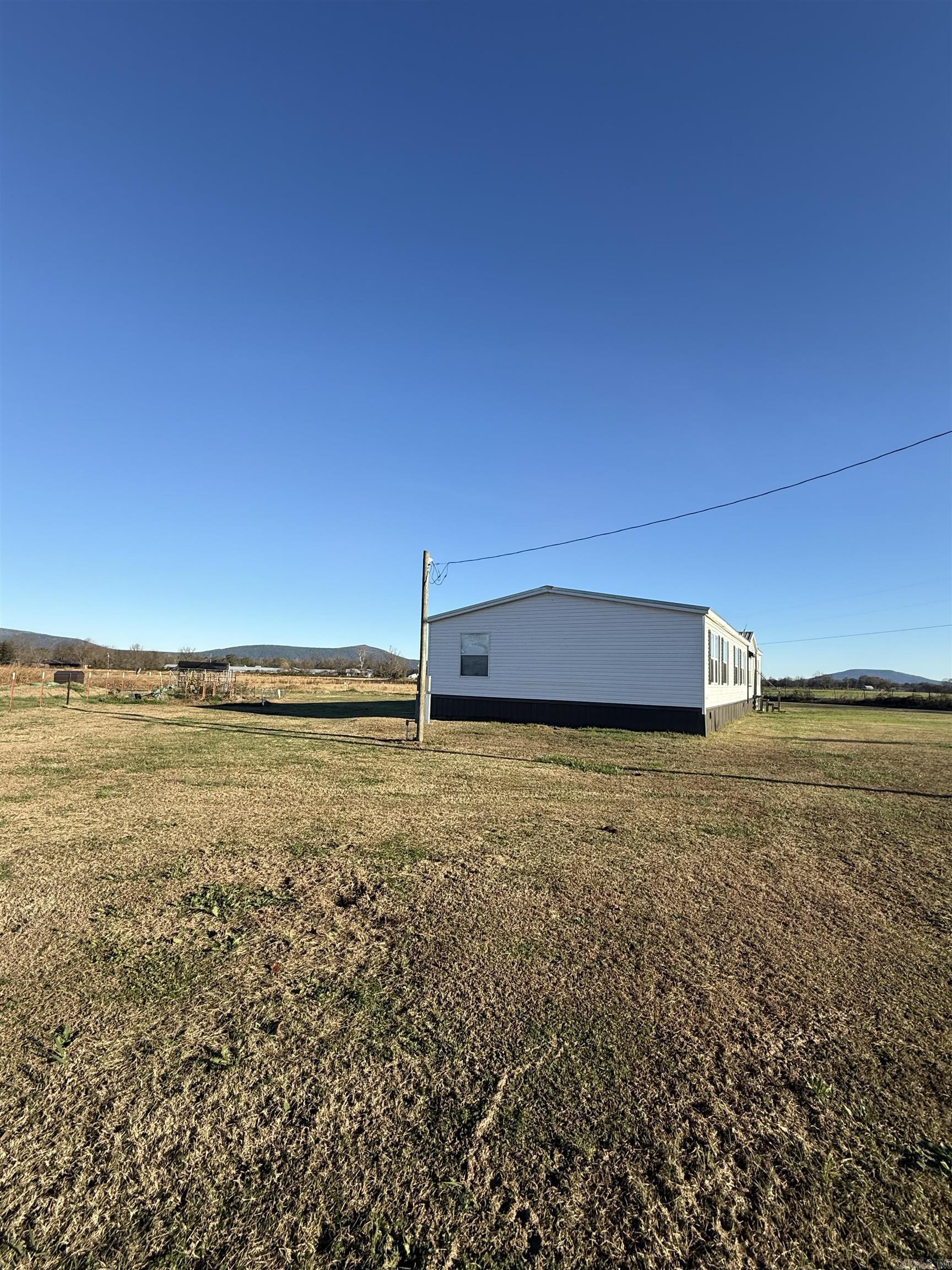 702 Nelson Loop Waldron, AR 72958