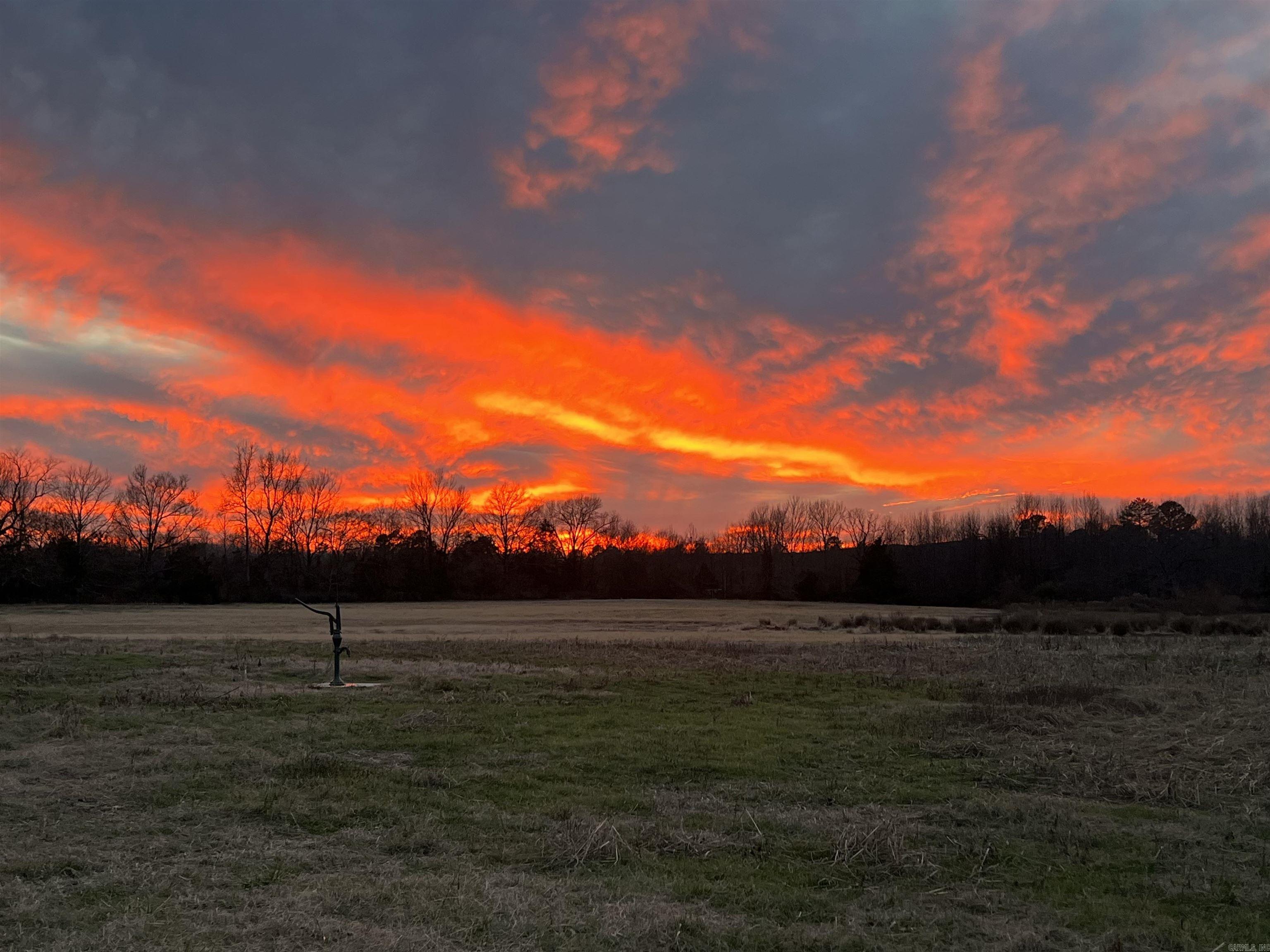 702 Nelson Loop Waldron, AR 72958