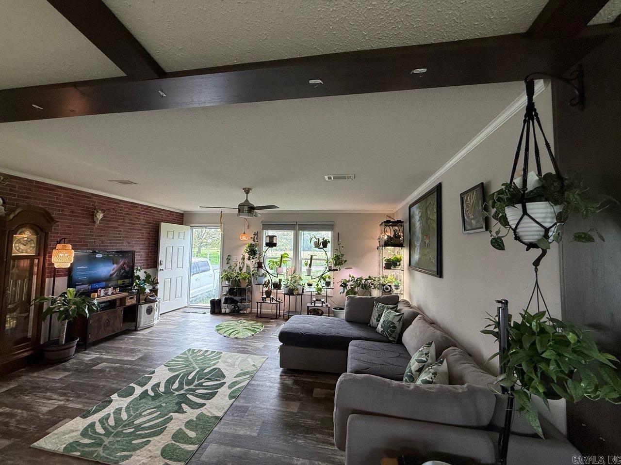 702 Nelson Loop Waldron, AR 72958