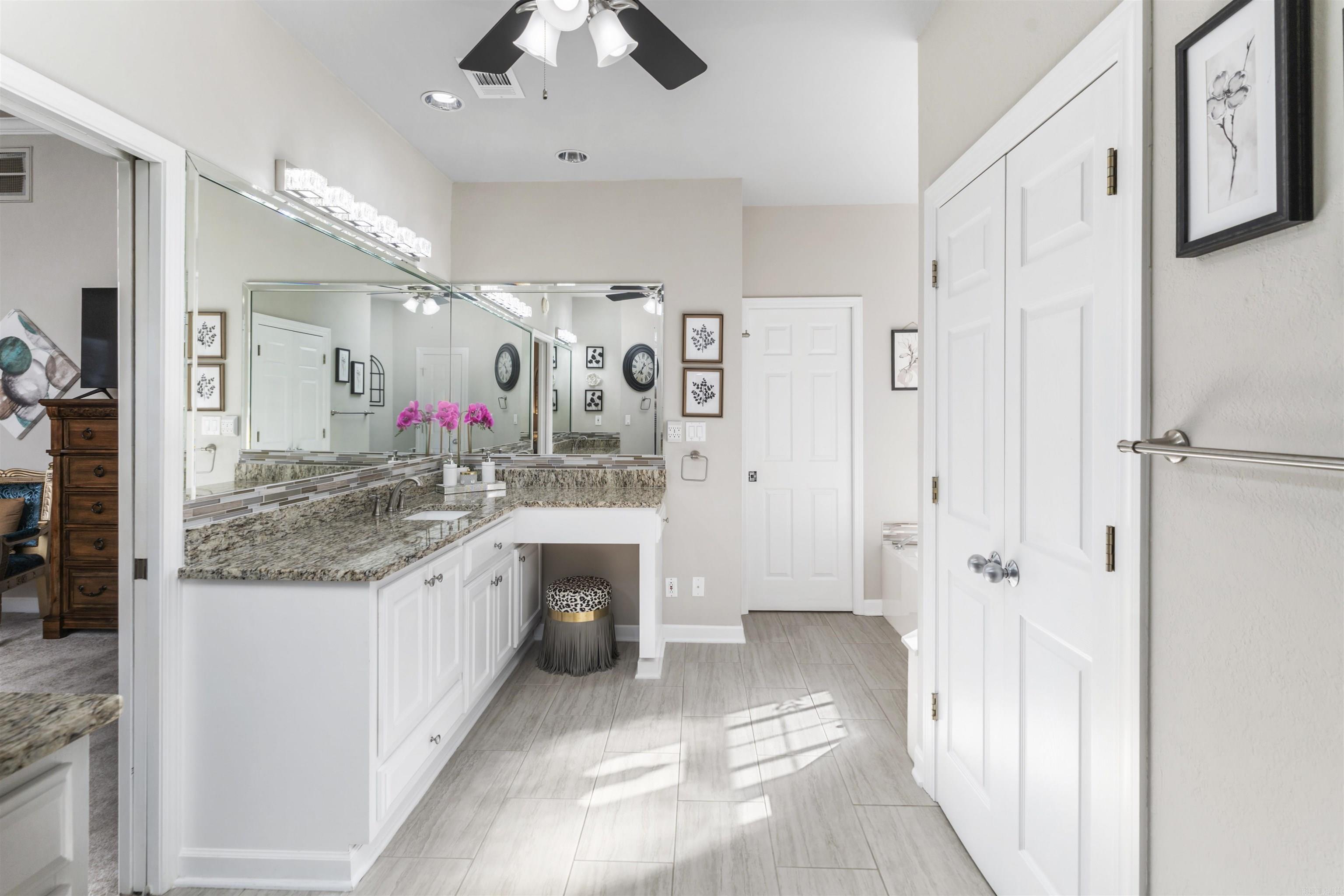 8 Darro  Hot Springs Village, AR