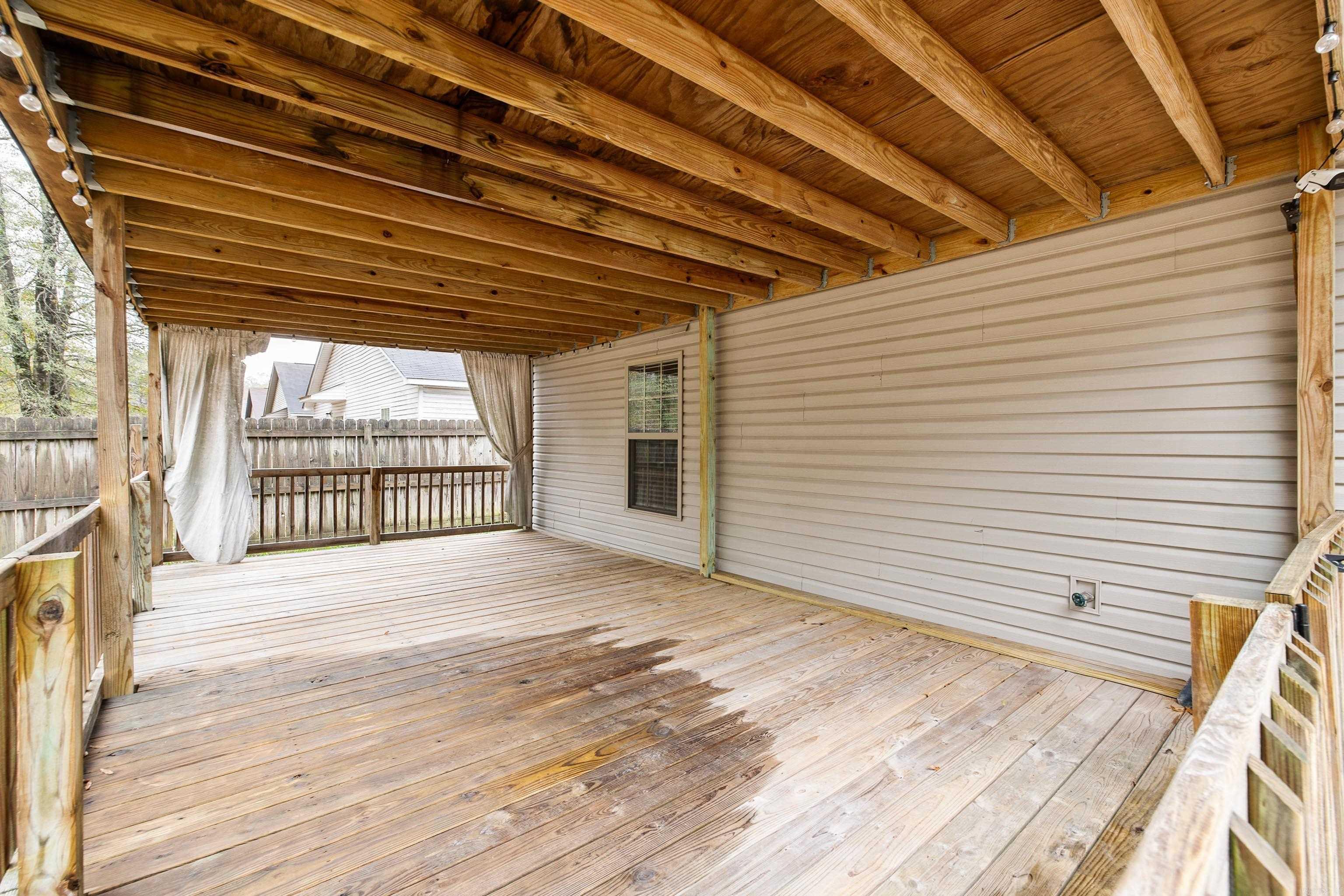 219 Iris Street Haskell, AR 72015