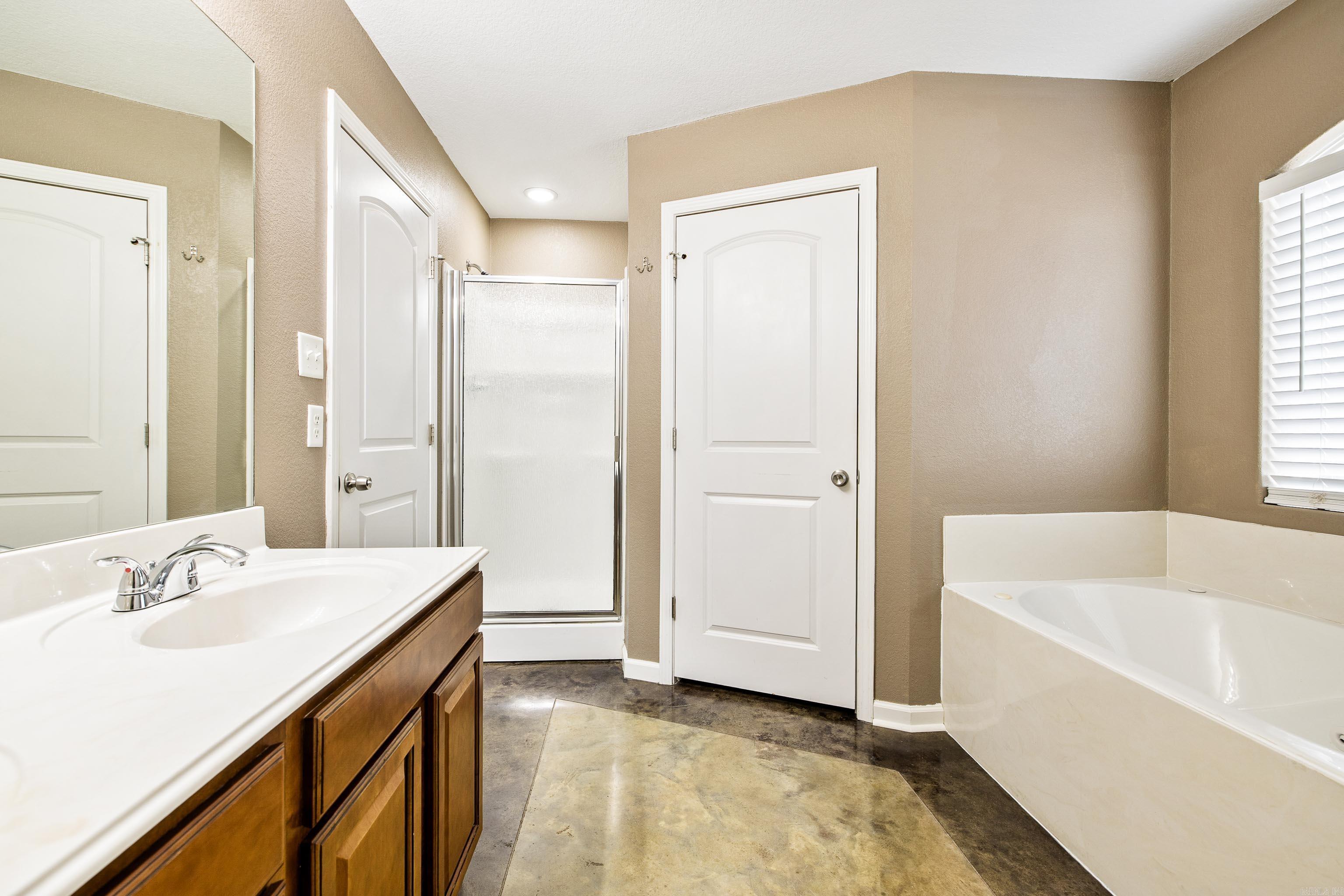 219 Iris Street Haskell, AR 72015