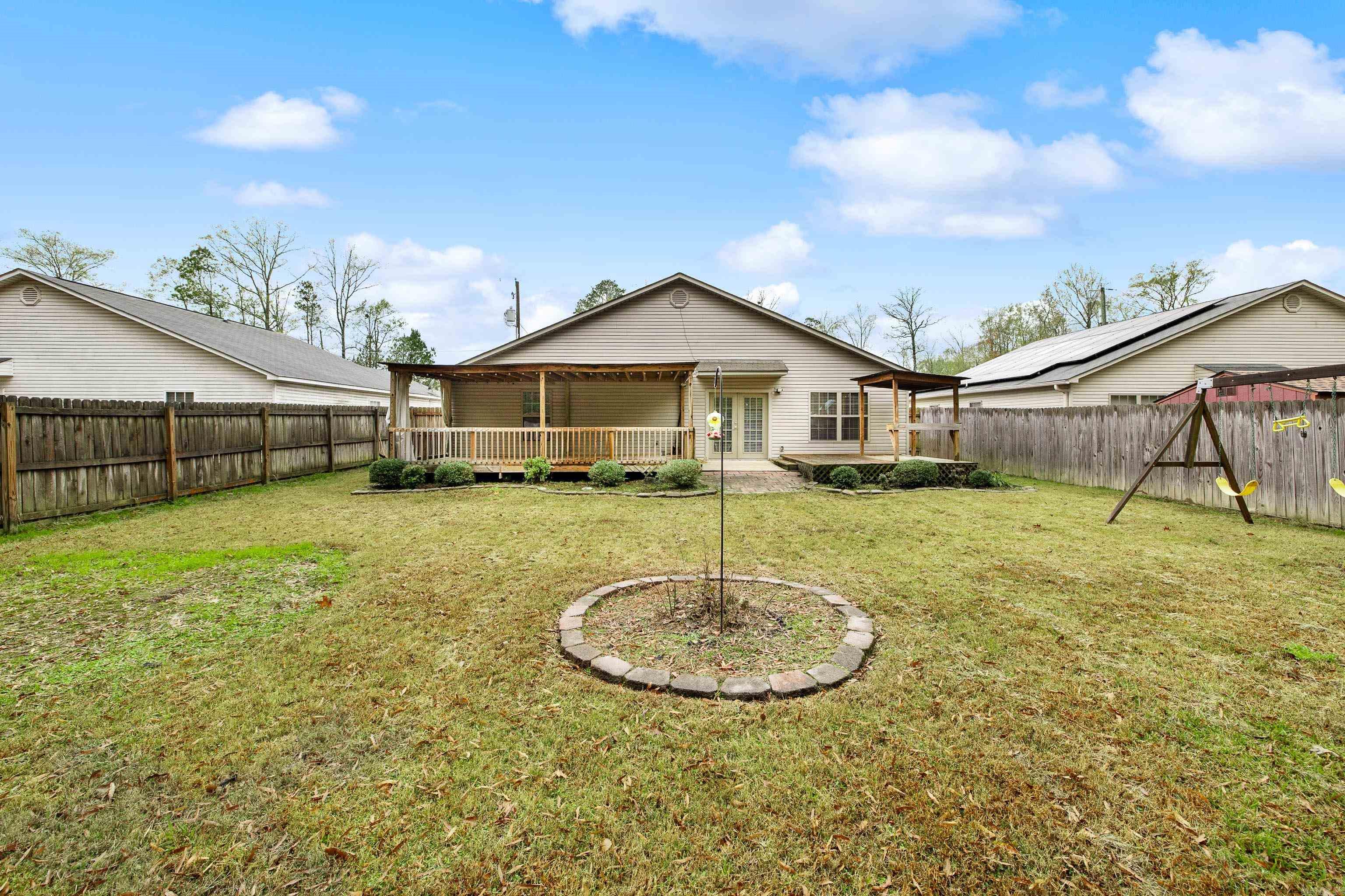 219 Iris Street Haskell, AR 72015