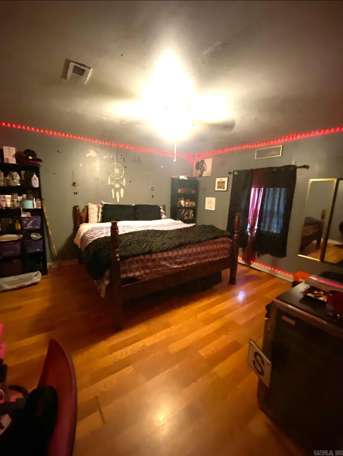 1801 Bishop Warren Drive Little Rock, AR 72204