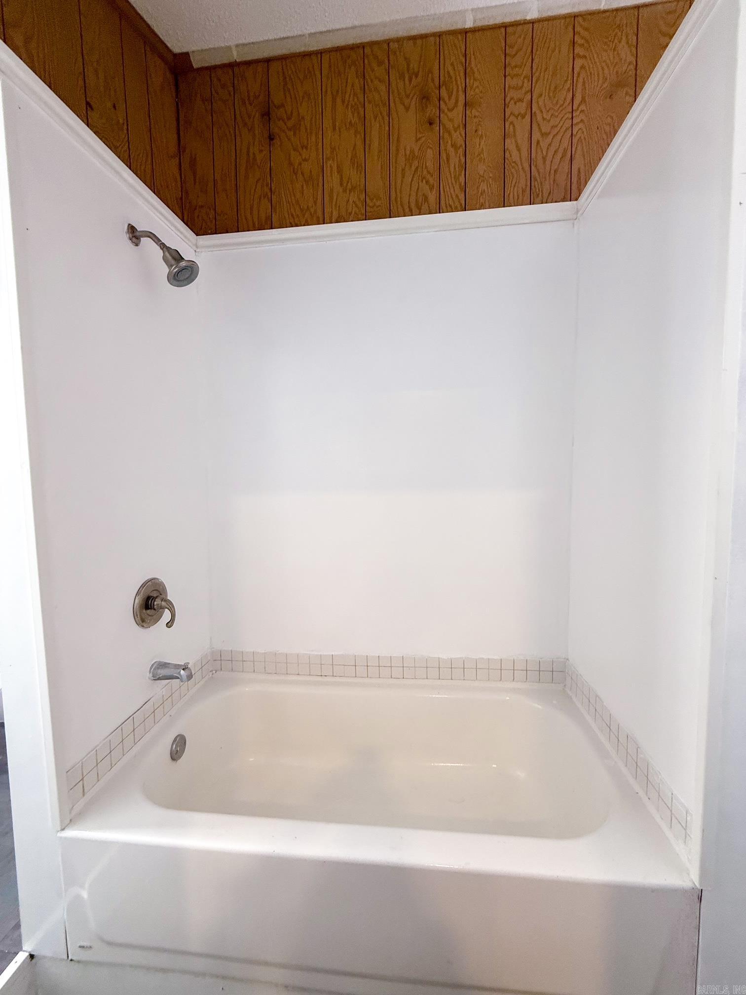 4149 Henderson Road  Clinton, AR