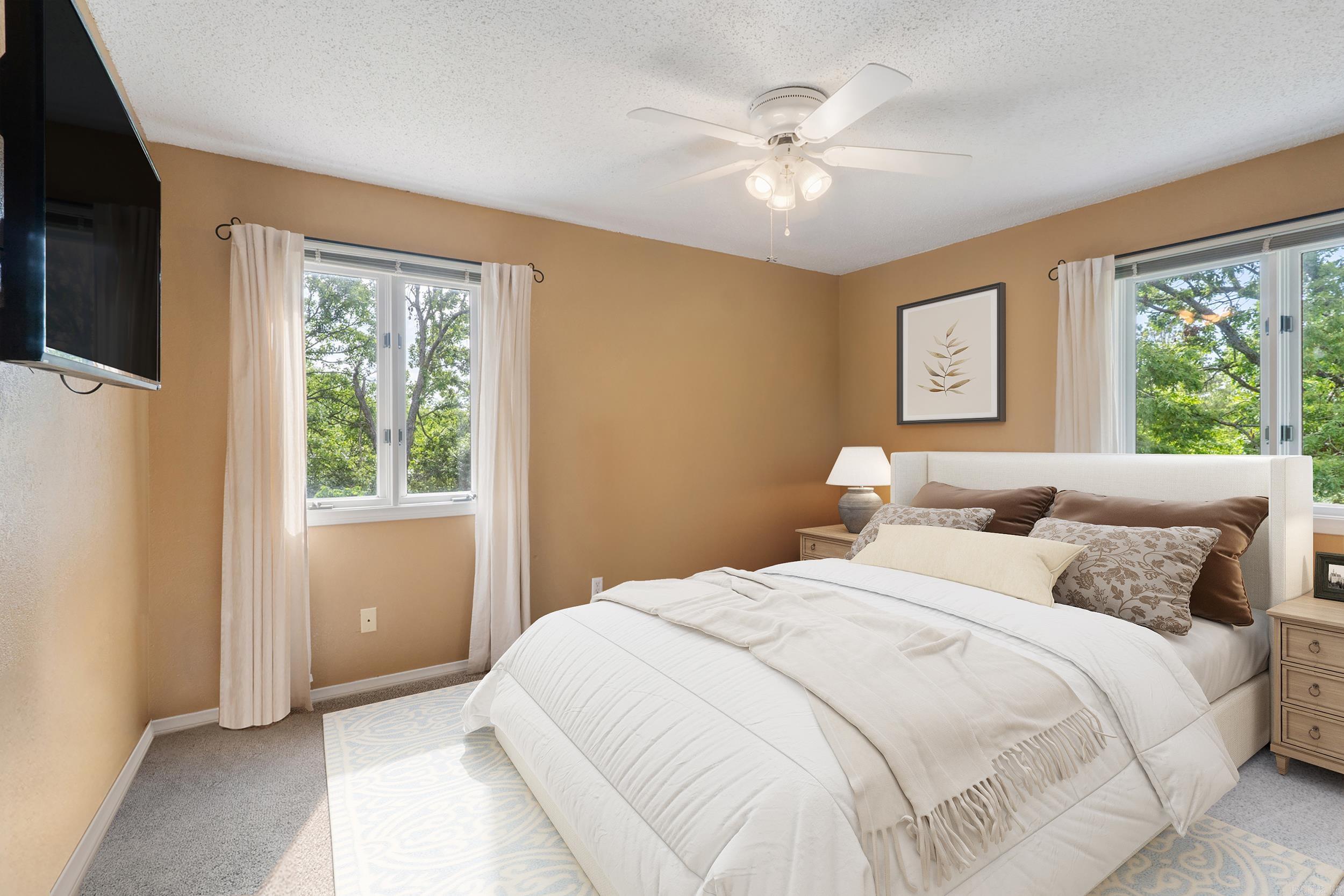 15364 Twin Pines Road  Lowell, AR