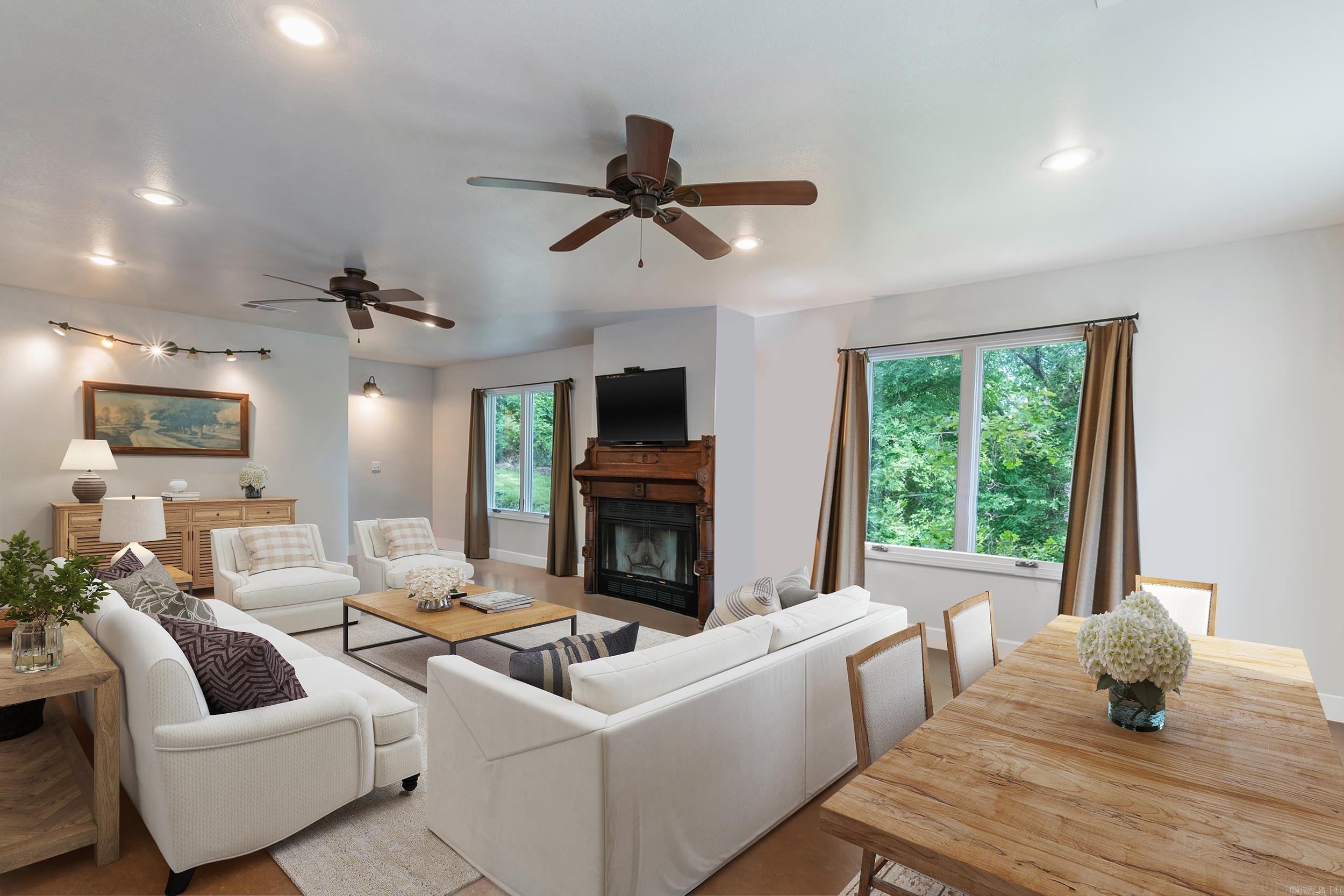 15364 Twin Pines Road  Lowell, AR