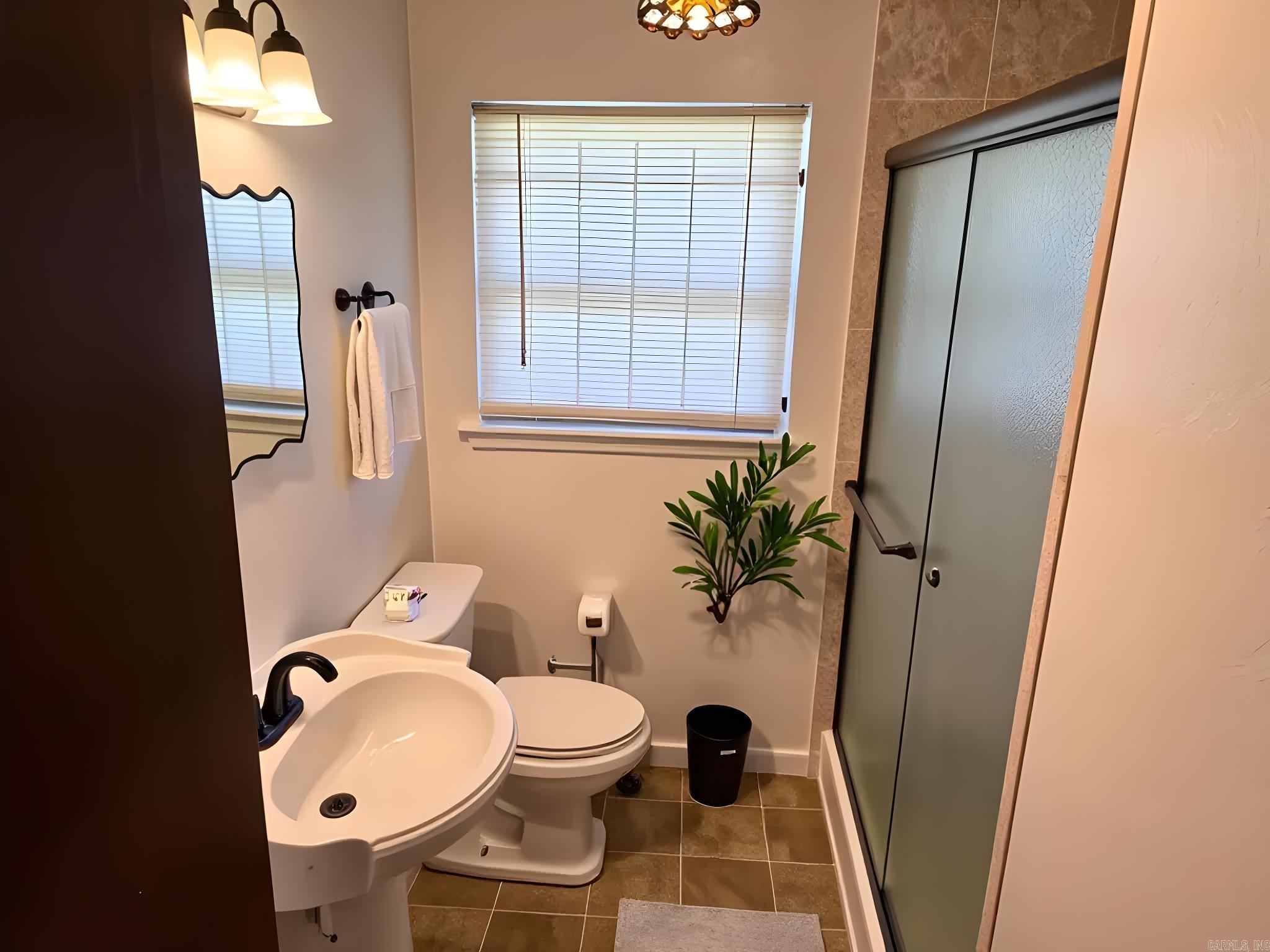 6609 W Wakefield  Little Rock, AR