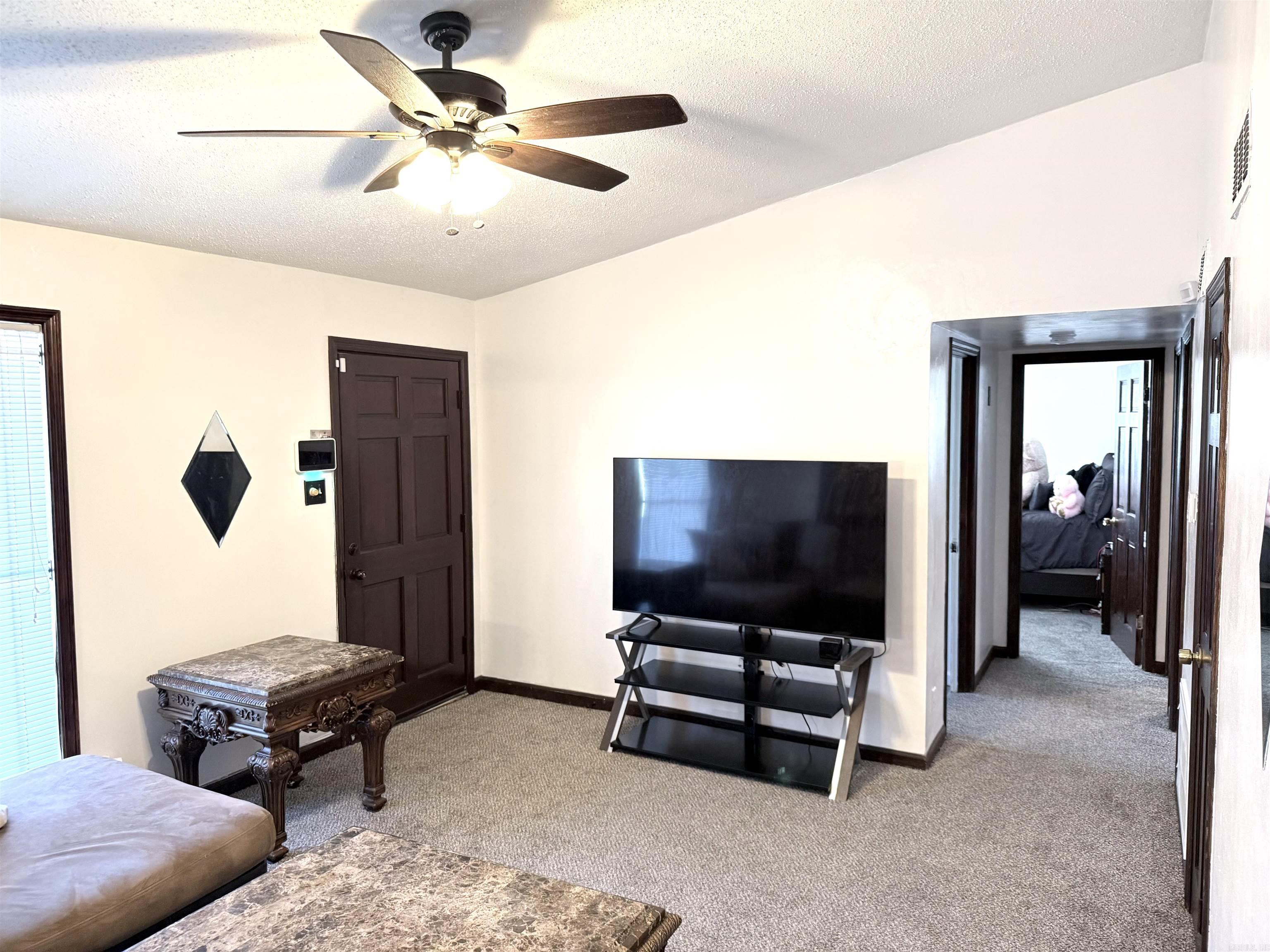 6609 W Wakefield  Little Rock, AR