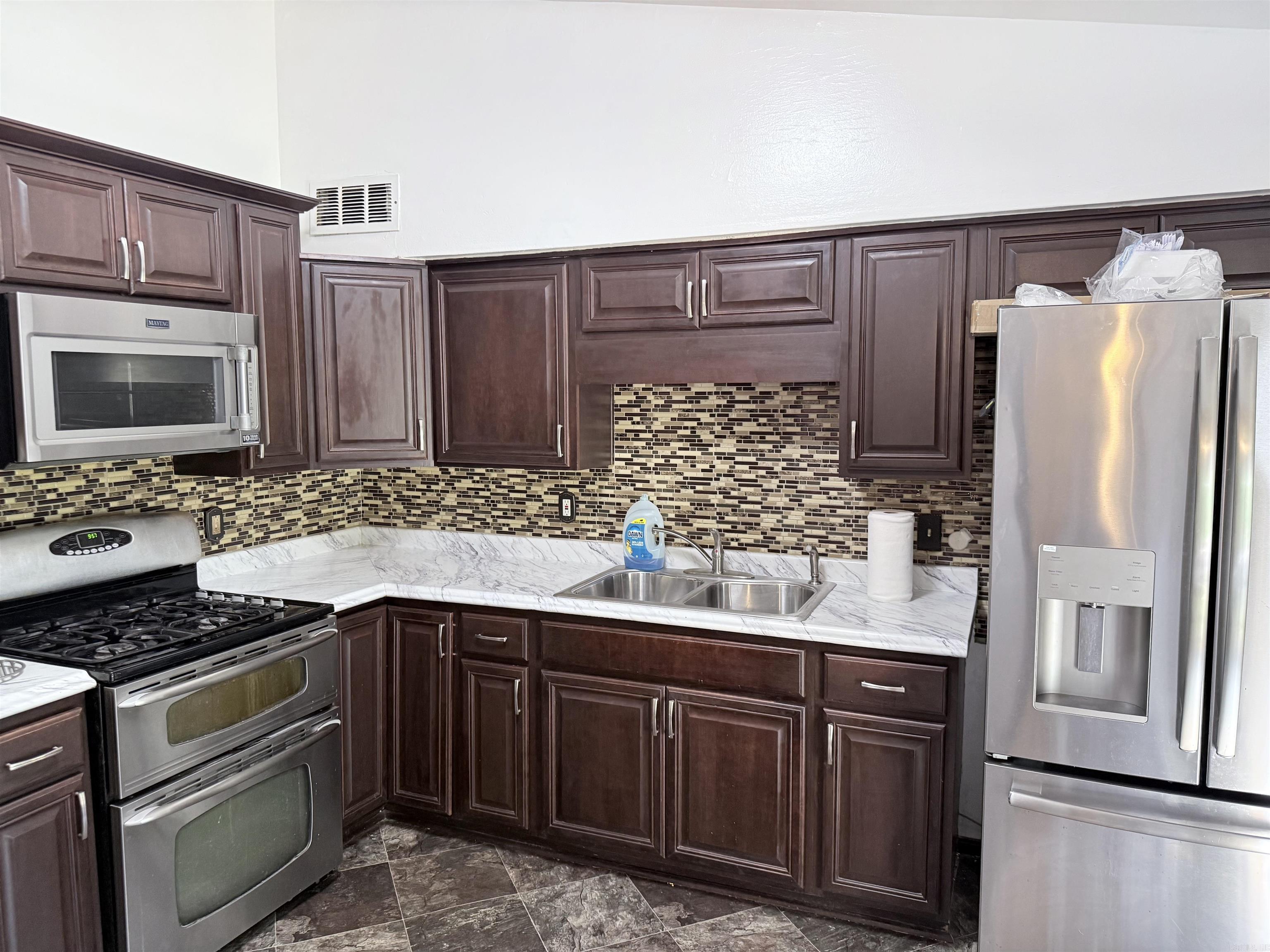 6609 W Wakefield  Little Rock, AR