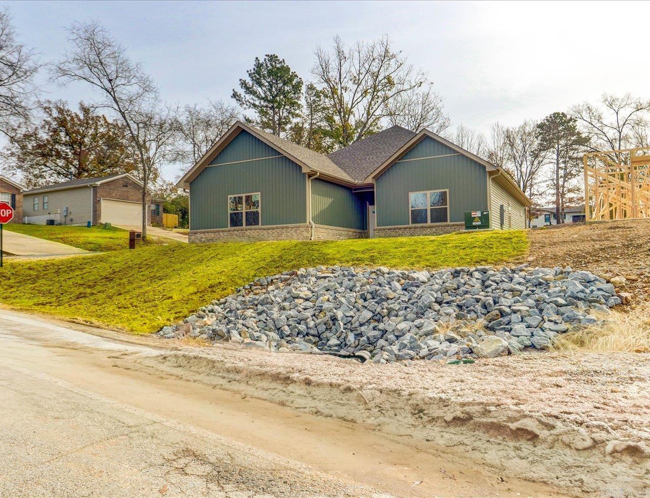 159 Bledsoe Hot Springs, AR 71913