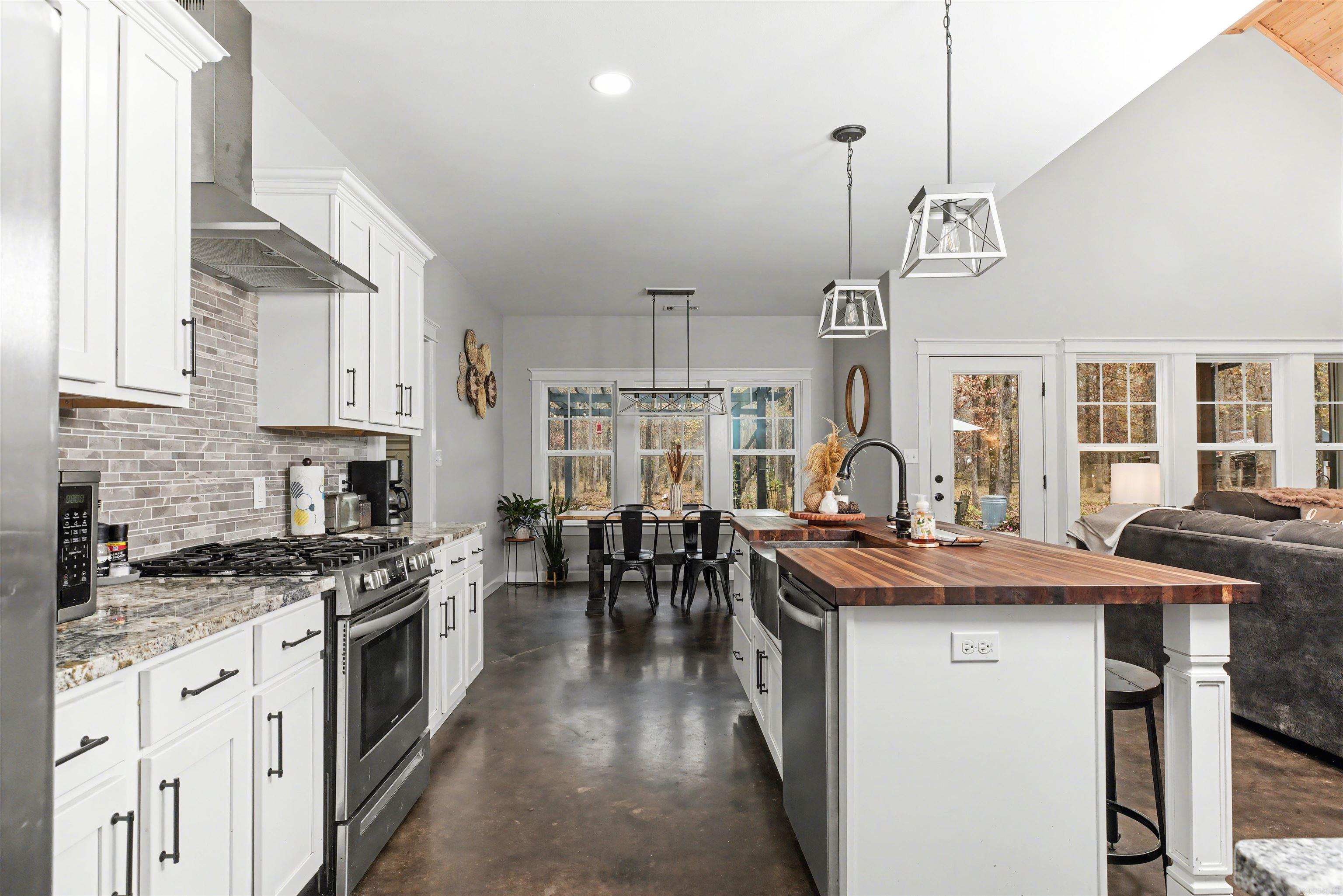 1405 Wilderness Road  Redfield, AR