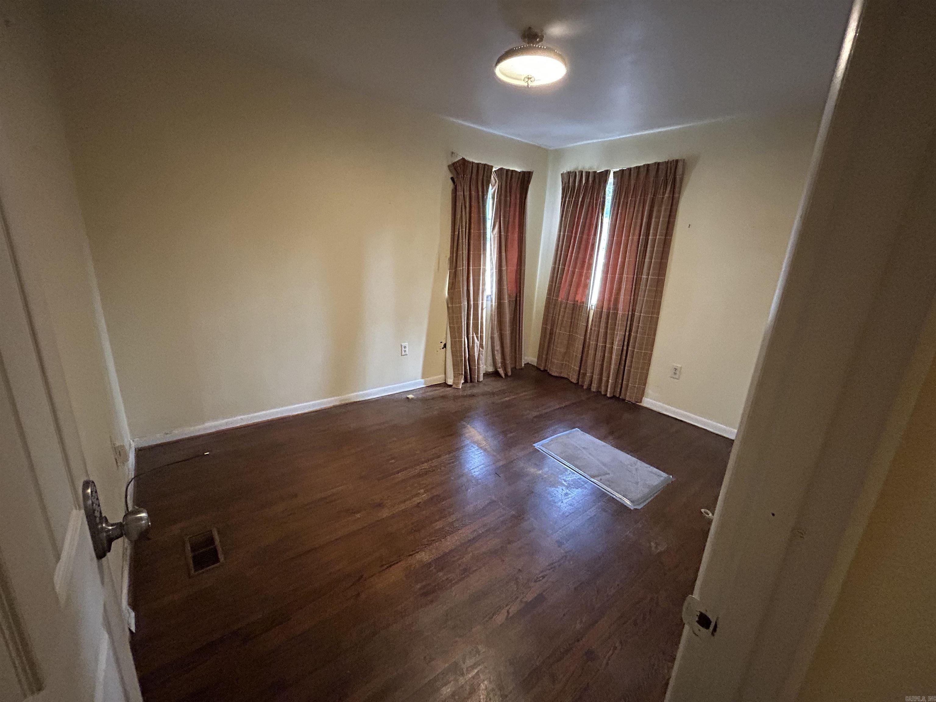 6907 W 32Nd St  Little Rock, AR