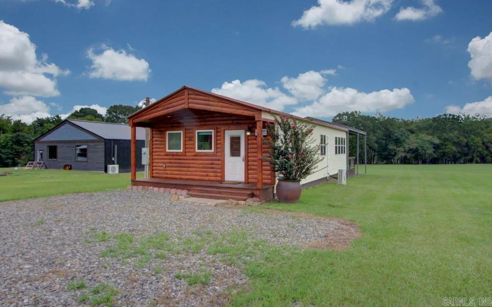 894 Vaughn  Glenwood, AR