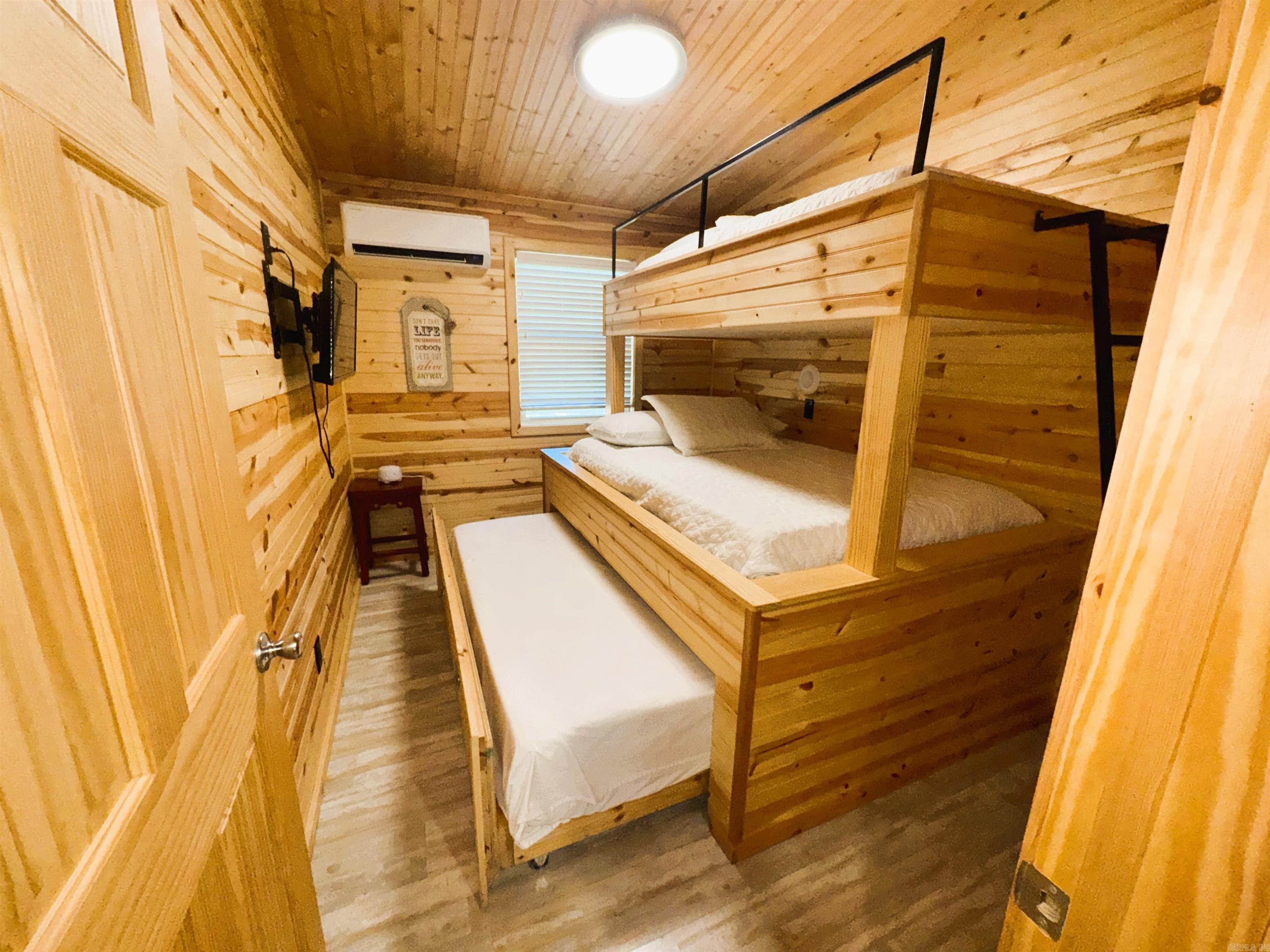 894 Vaughn  Glenwood, AR