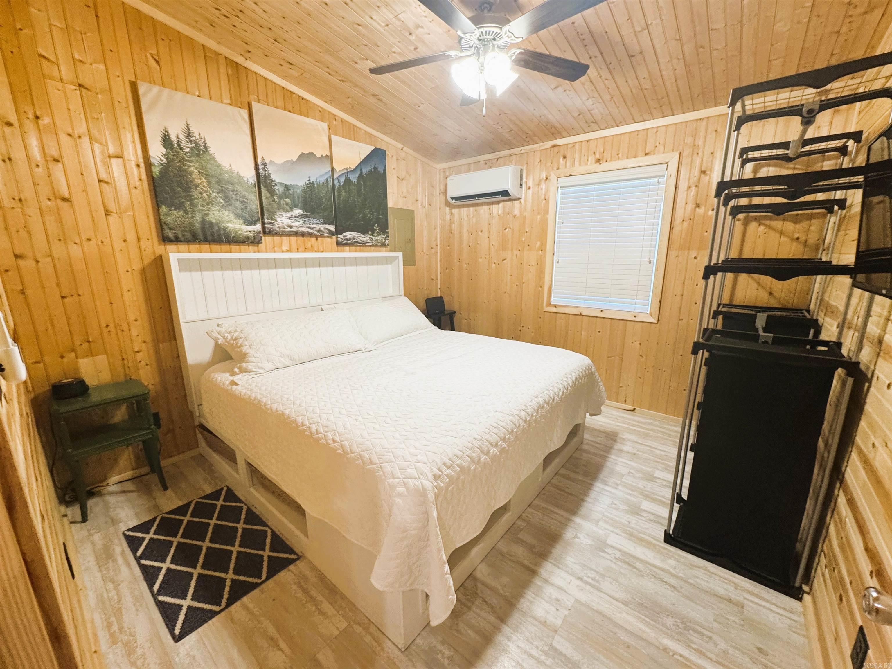 894 Vaughn  Glenwood, AR