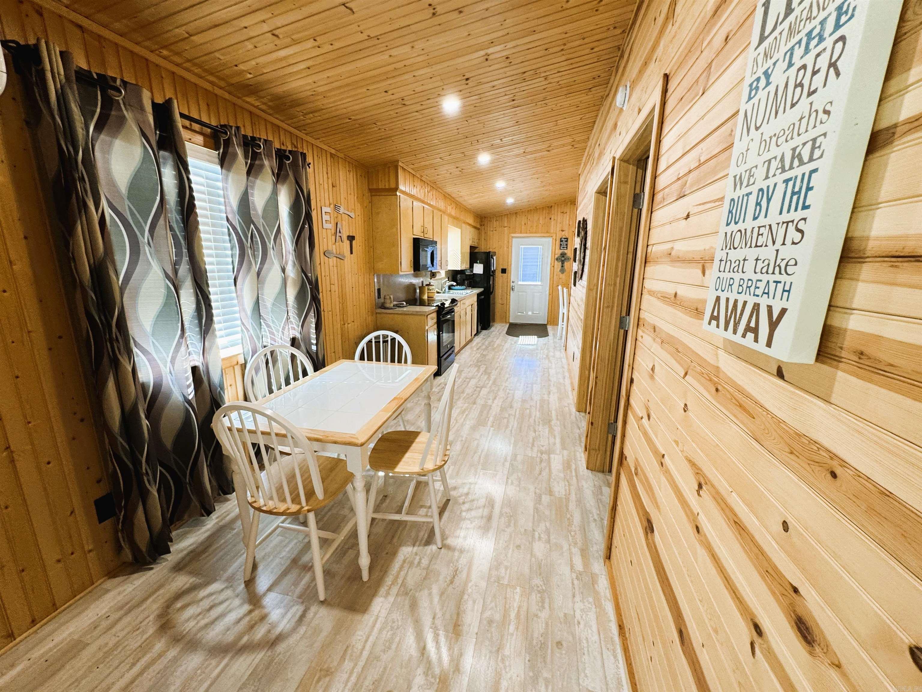 894 Vaughn  Glenwood, AR