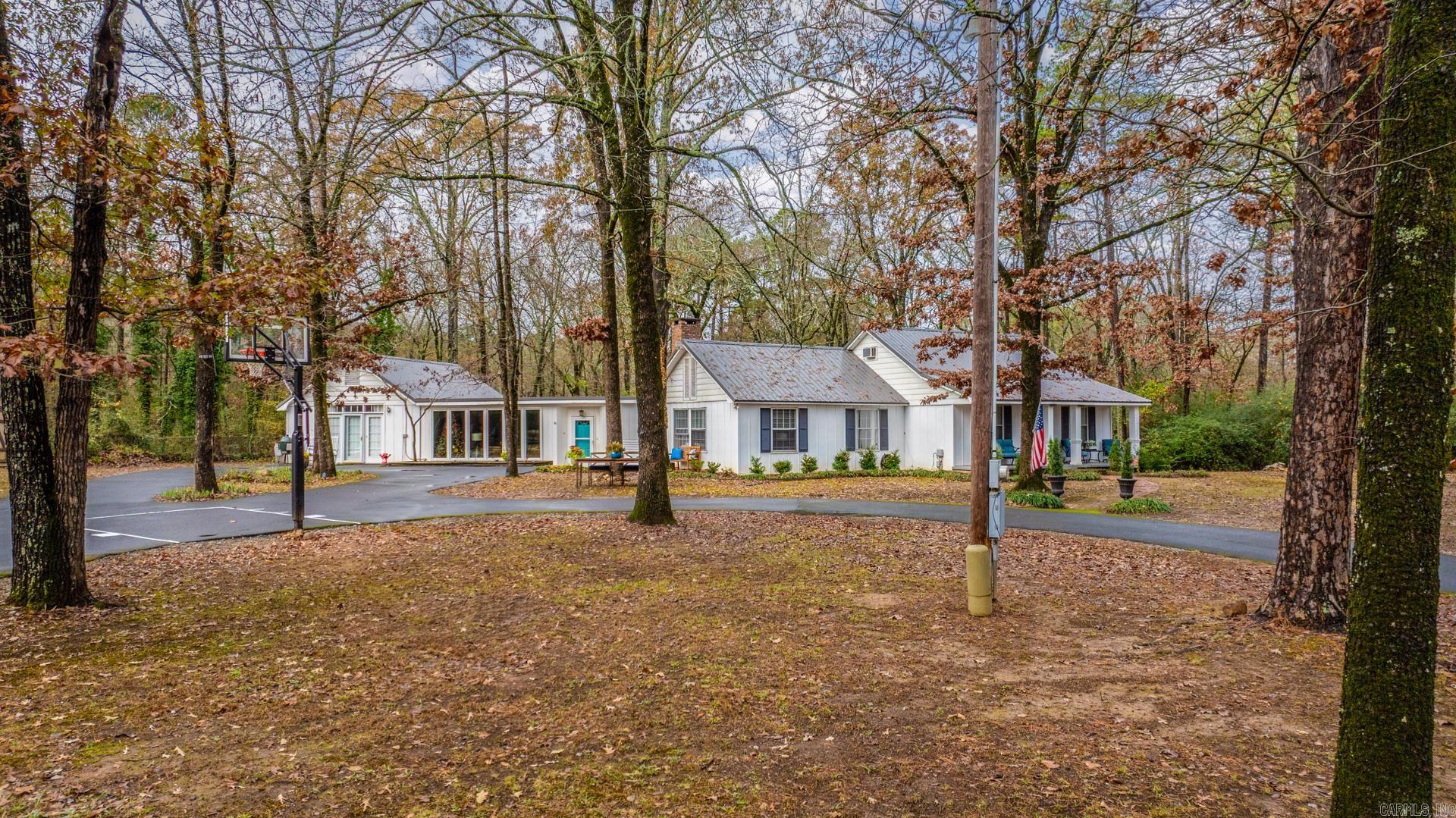 12 Norton Road Little Rock, AR 72223