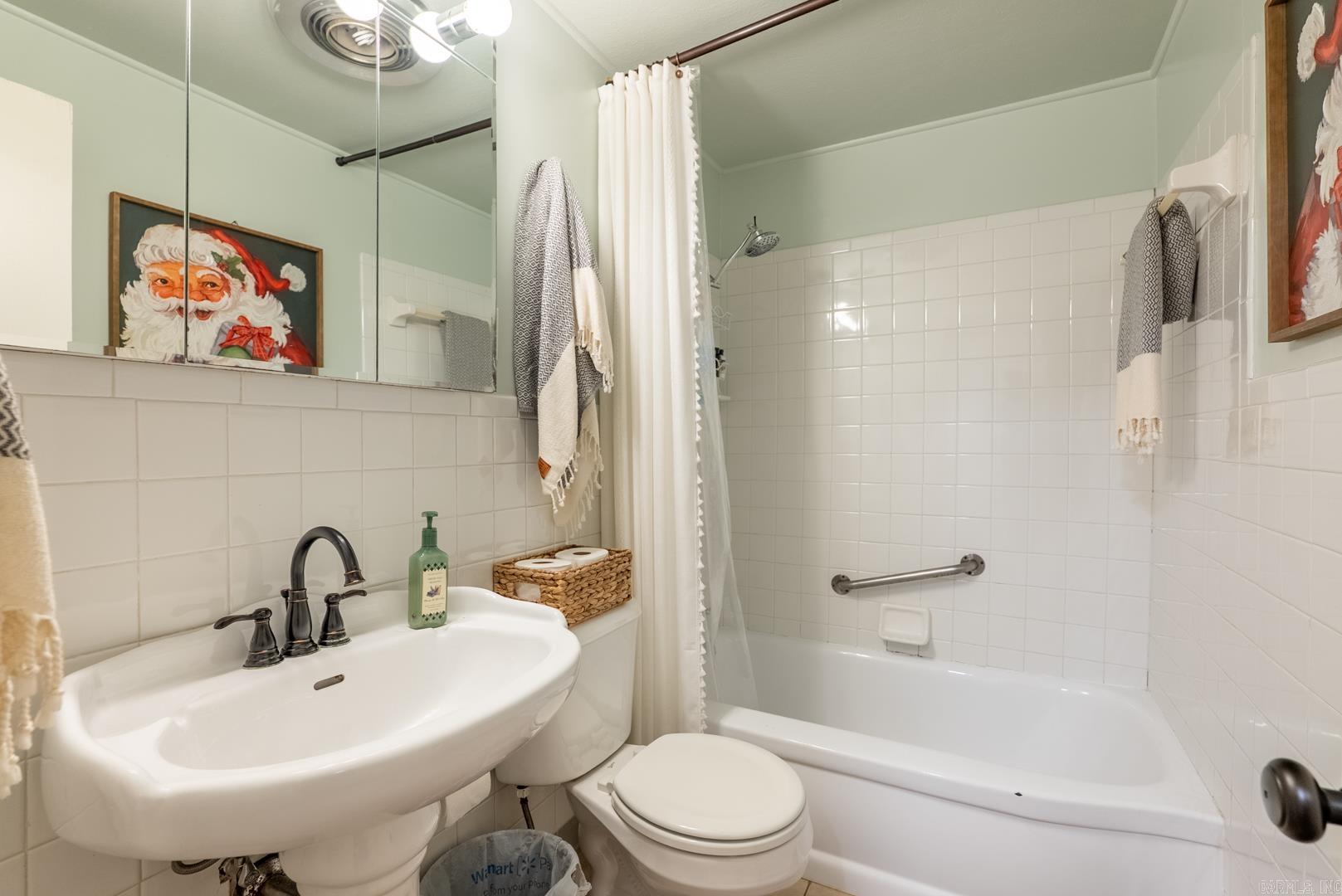 12 Norton Road Little Rock, AR 72223