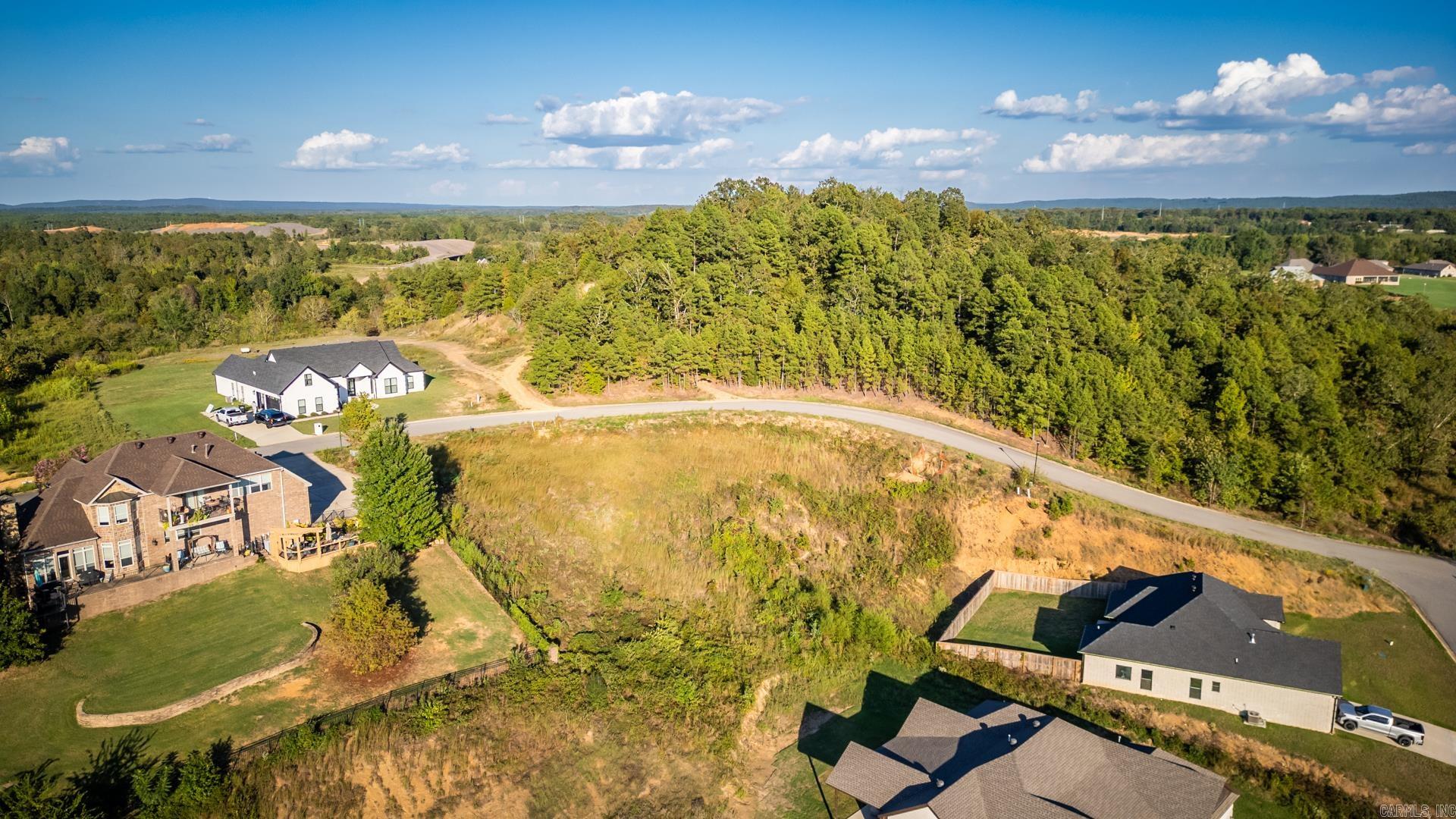 83 W River Road  Mayflower, AR