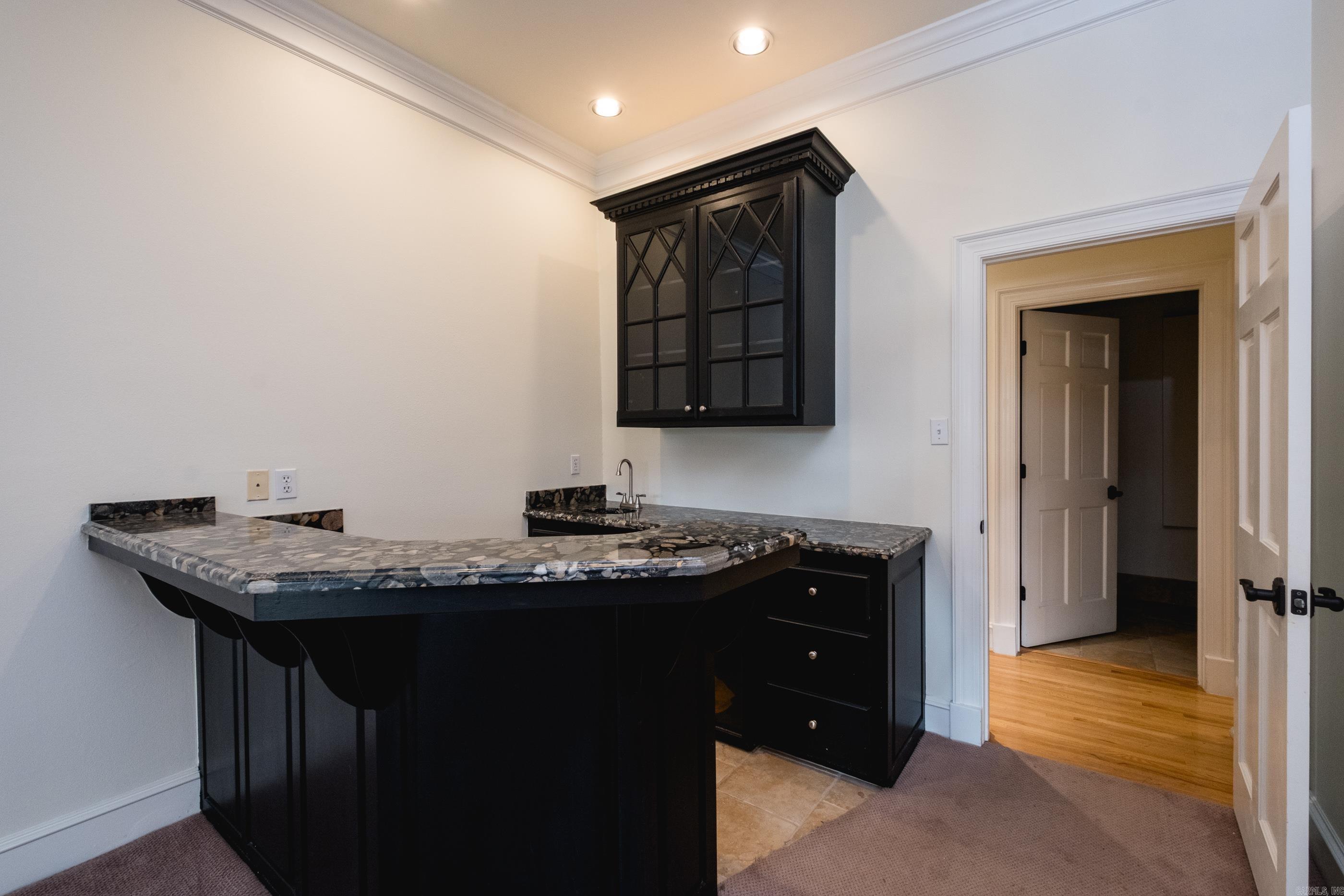 18 Chenal Cir  Little Rock, AR