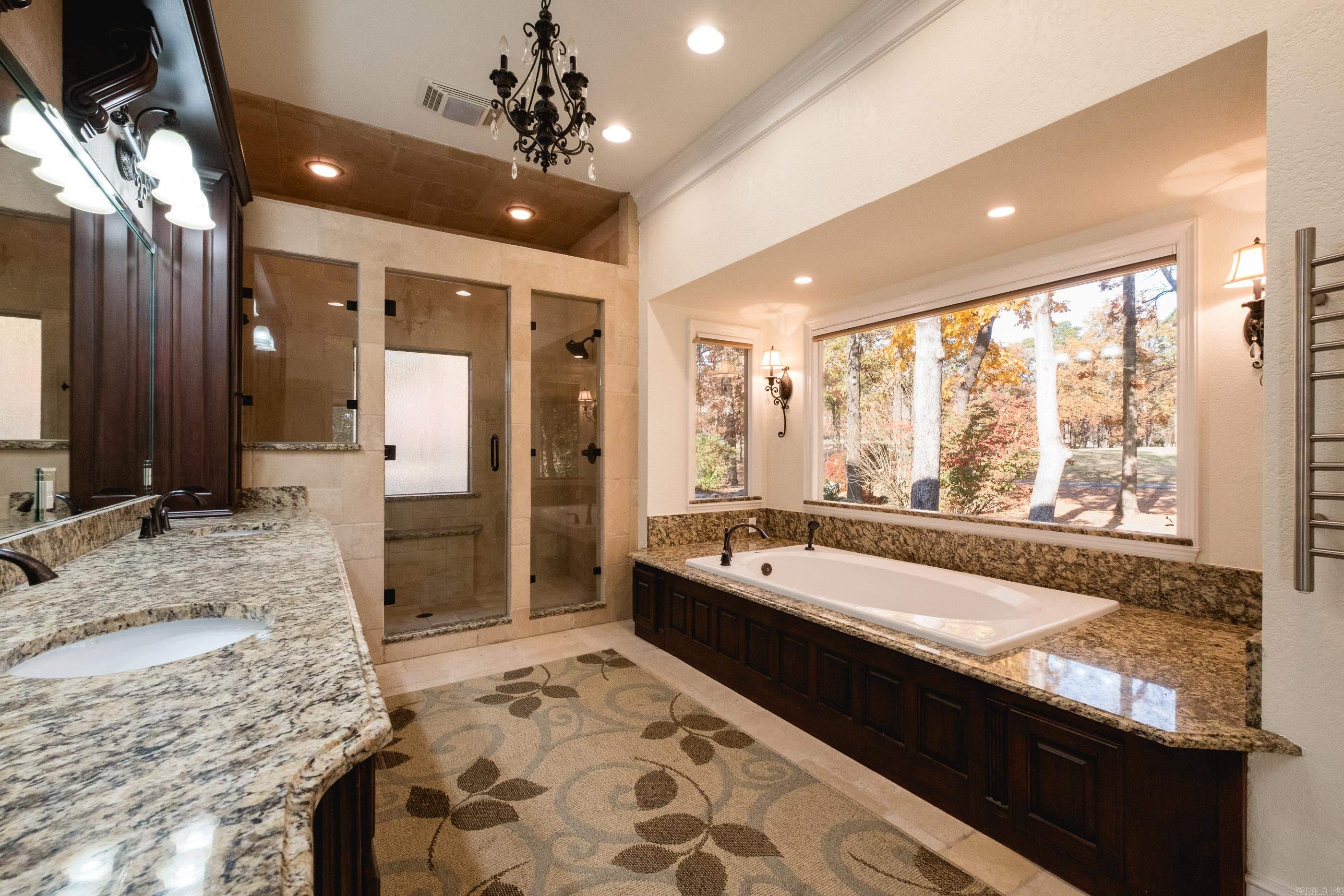 18 Chenal Cir  Little Rock, AR