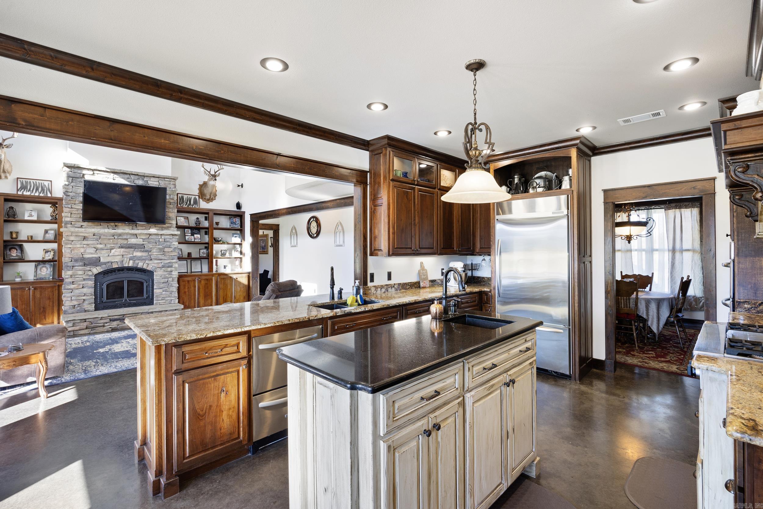 419 Oakland  Atkins, AR