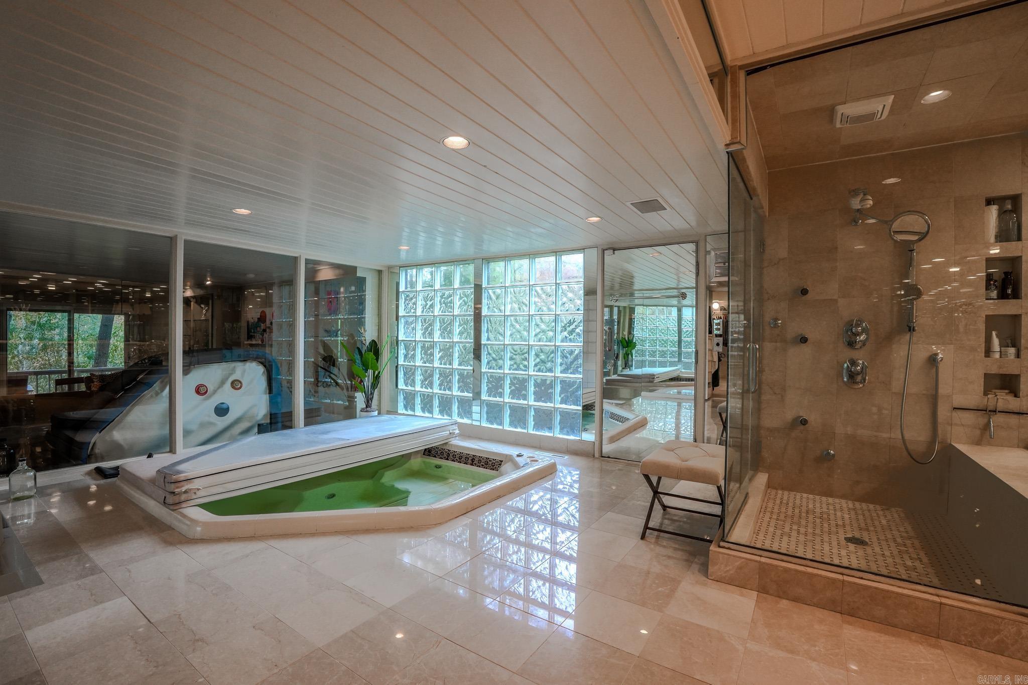 21 River Valley  Little Rock, AR