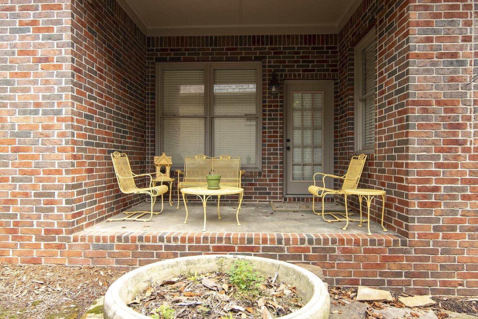 61 QUERCUS CIRCLE  Little Rock, AR