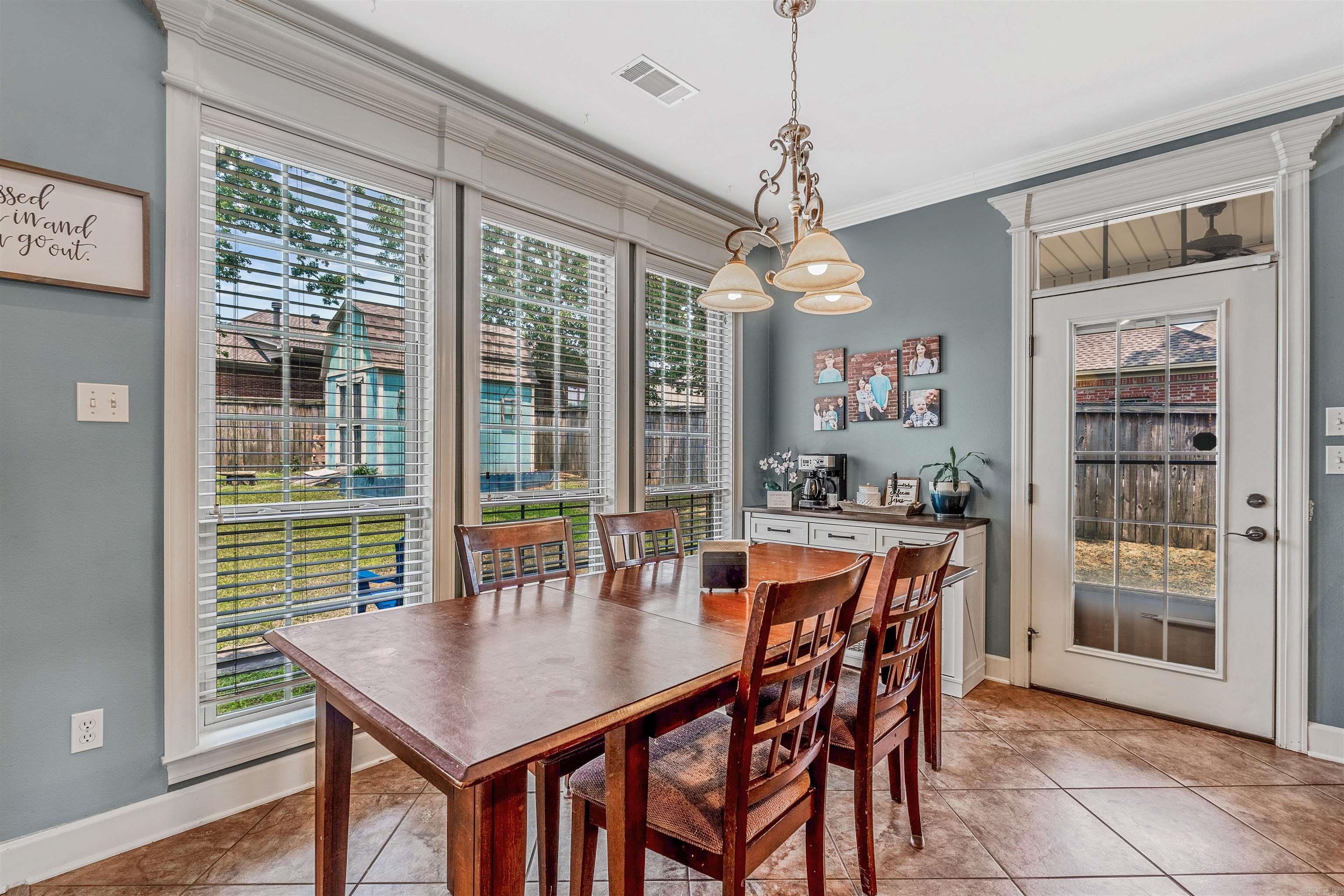 7416 Glenn Hills Dr  Sherwood, AR