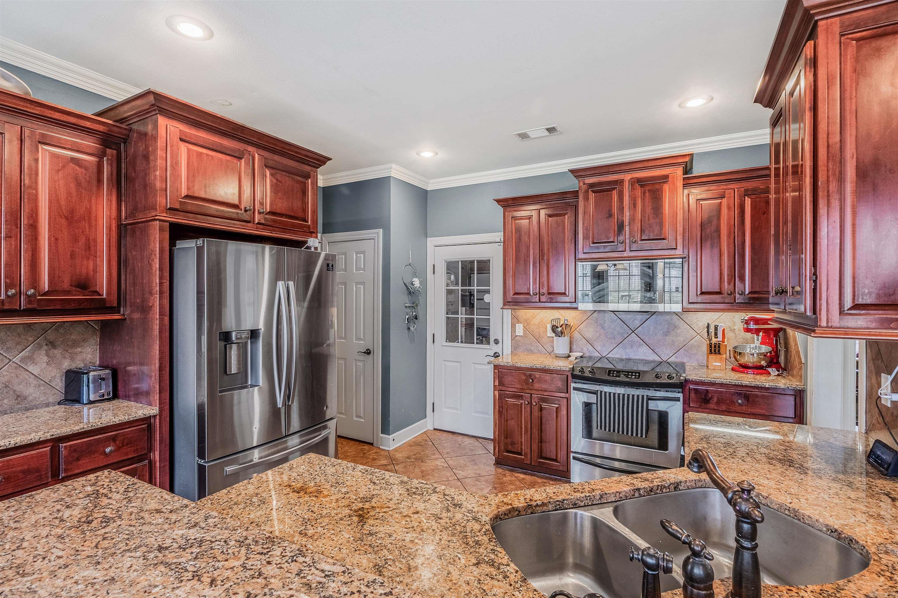 7416 Glenn Hills Dr  Sherwood, AR