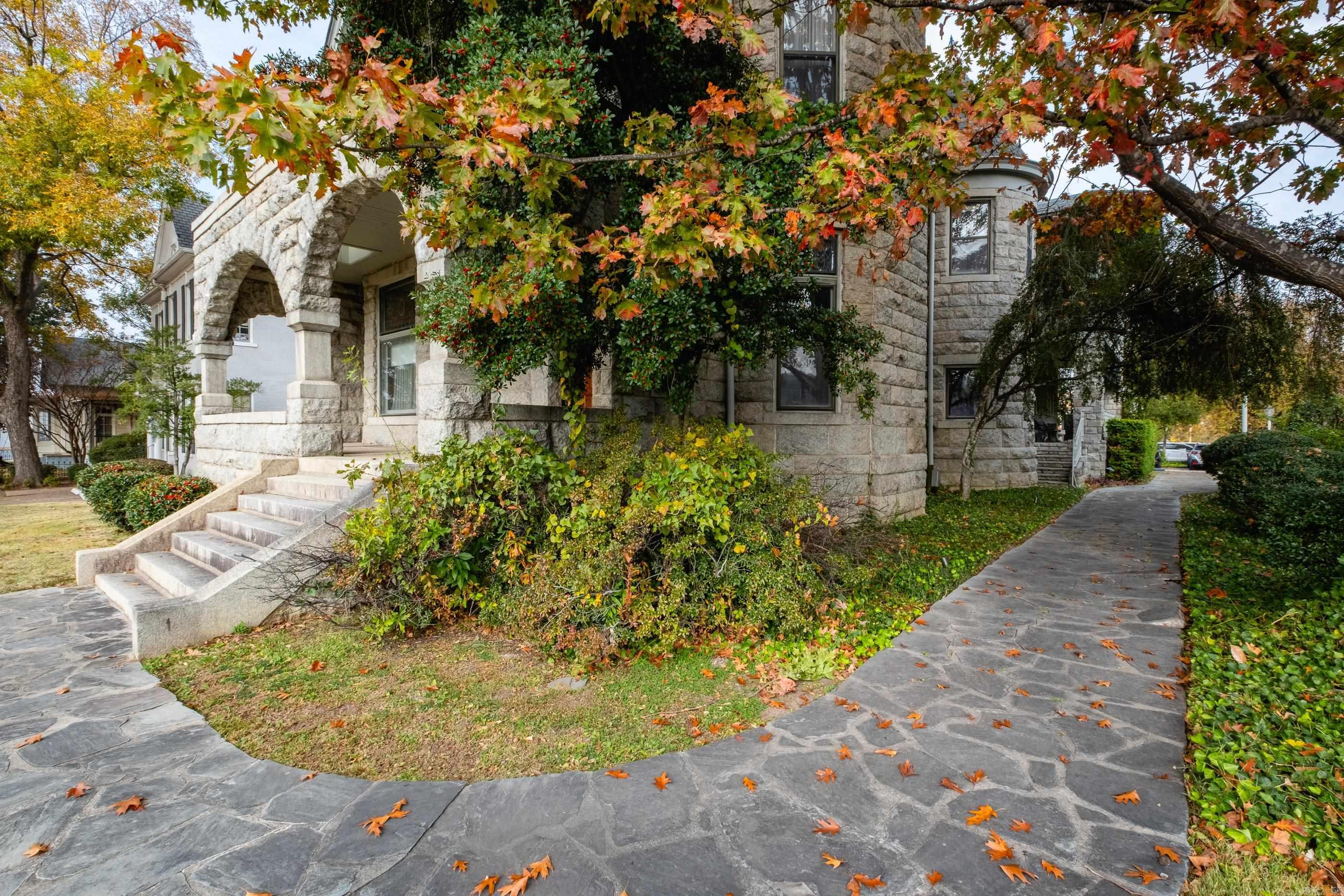 1010 W 3rd  Little Rock, AR