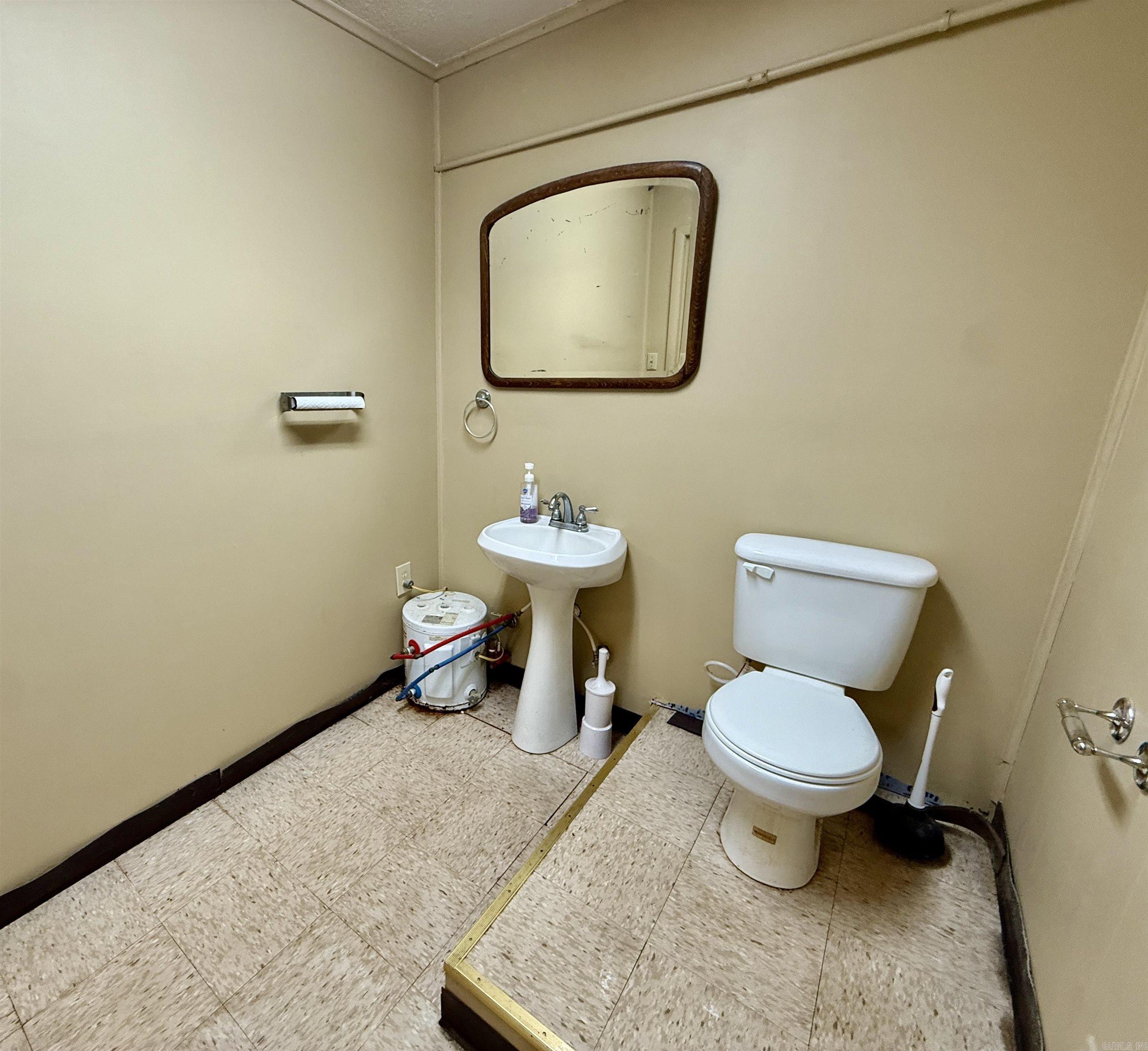 613 Oakland Ave  Helena, AR