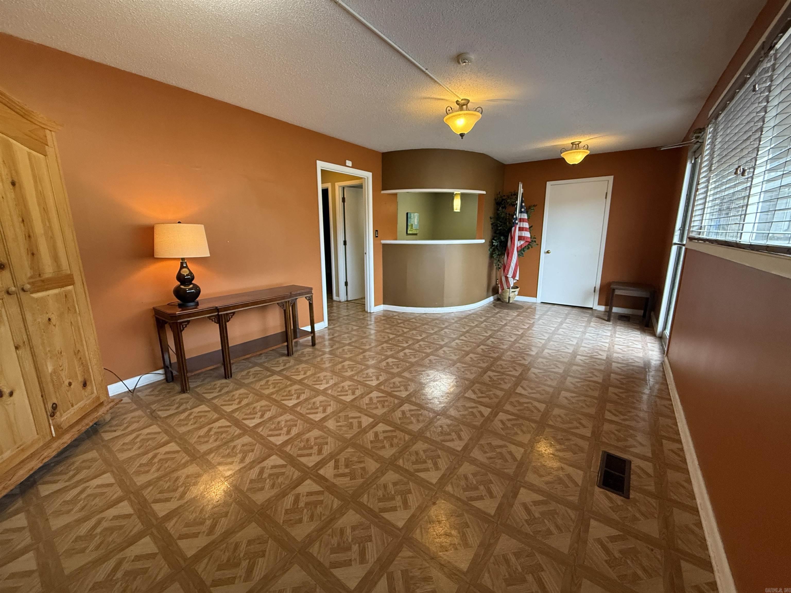 613 Oakland Ave  Helena, AR