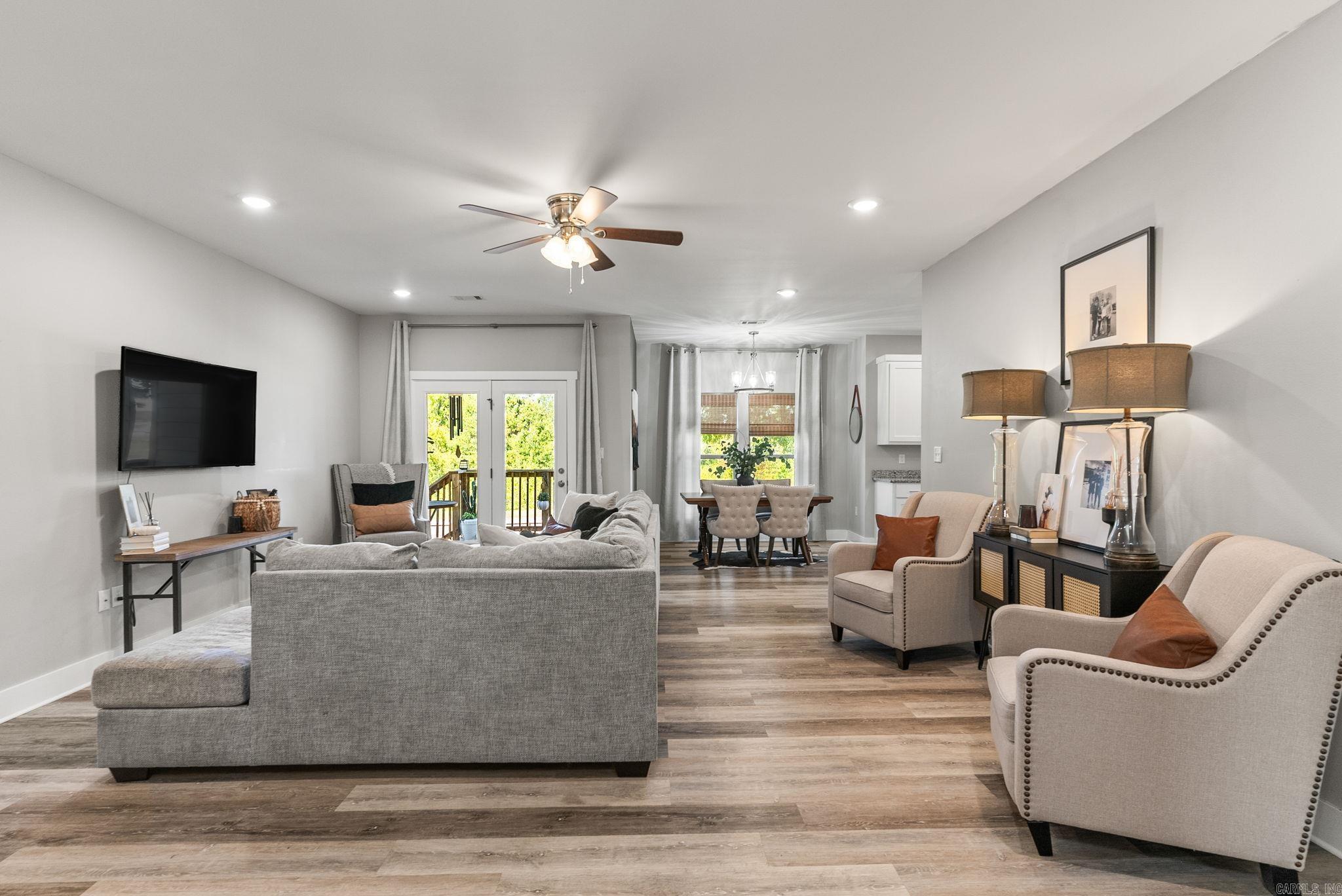 25 Canten  Greenbrier, AR