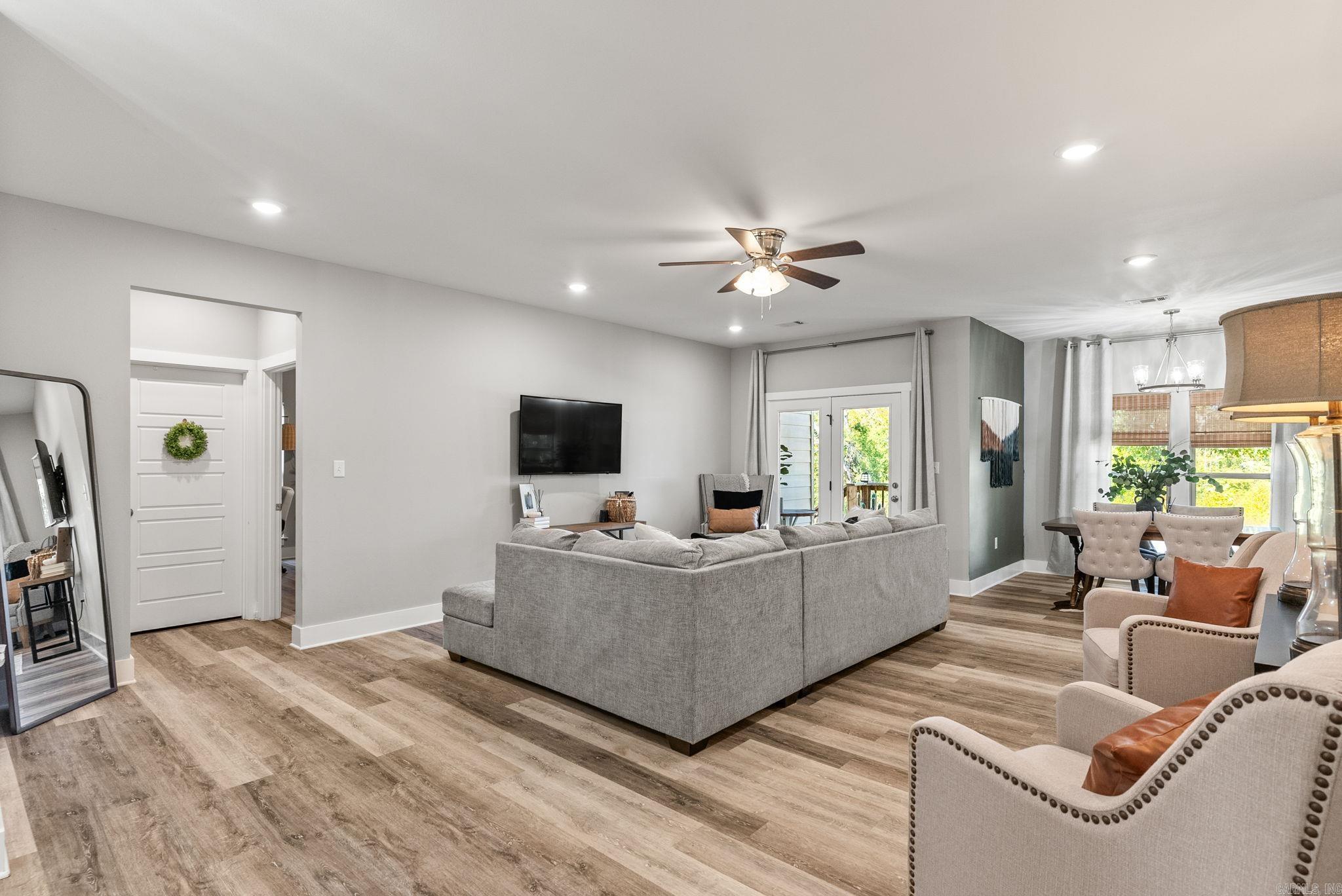 25 Canten  Greenbrier, AR