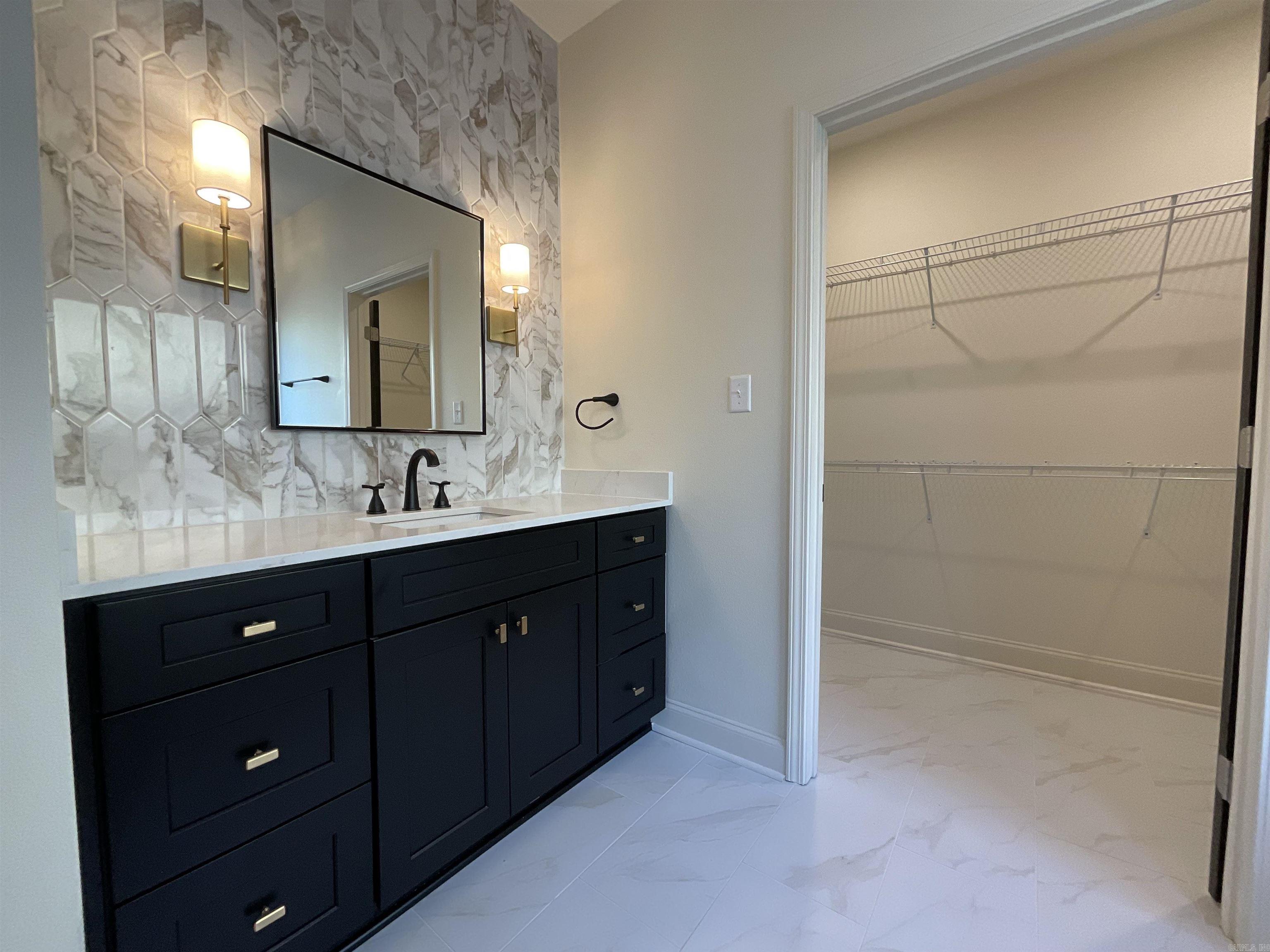 1005 N Jeff Davis  Jacksonville, AR